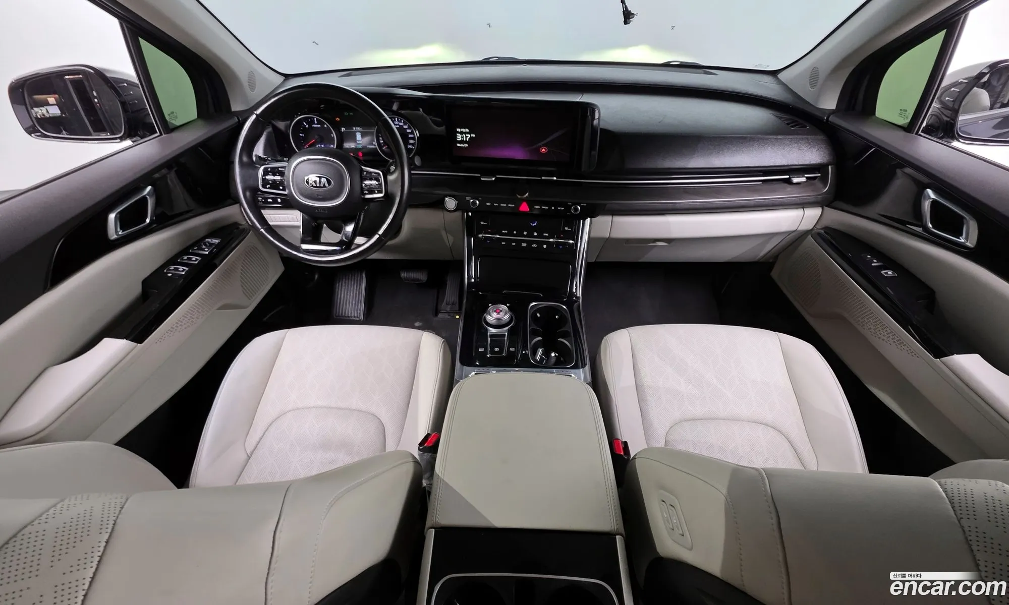 Kia Carnival 2021 KNANC81BBMS034303 — 10