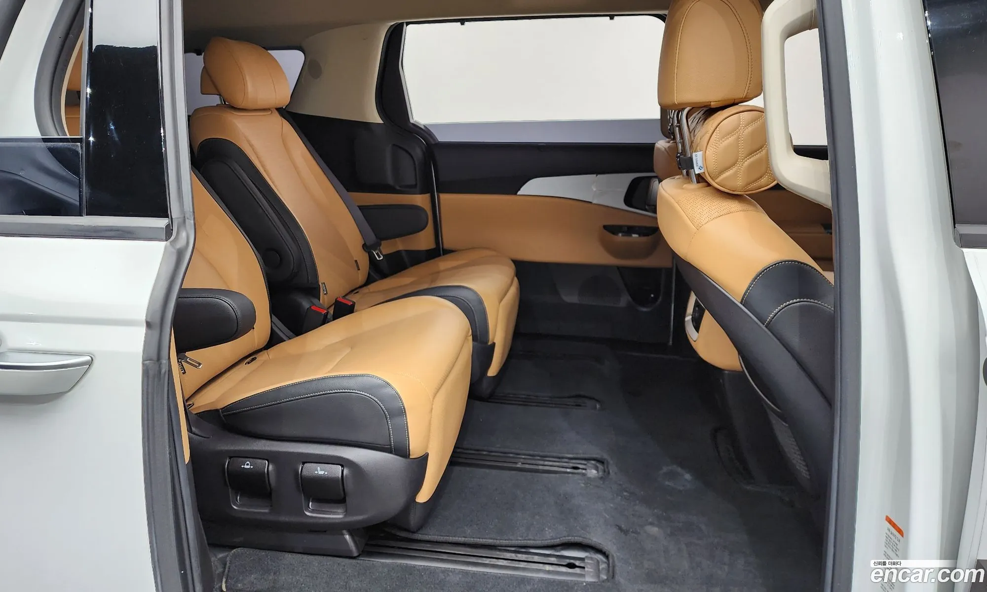 Kia Carnival 2021 KNANC81BBMS070090 — 13