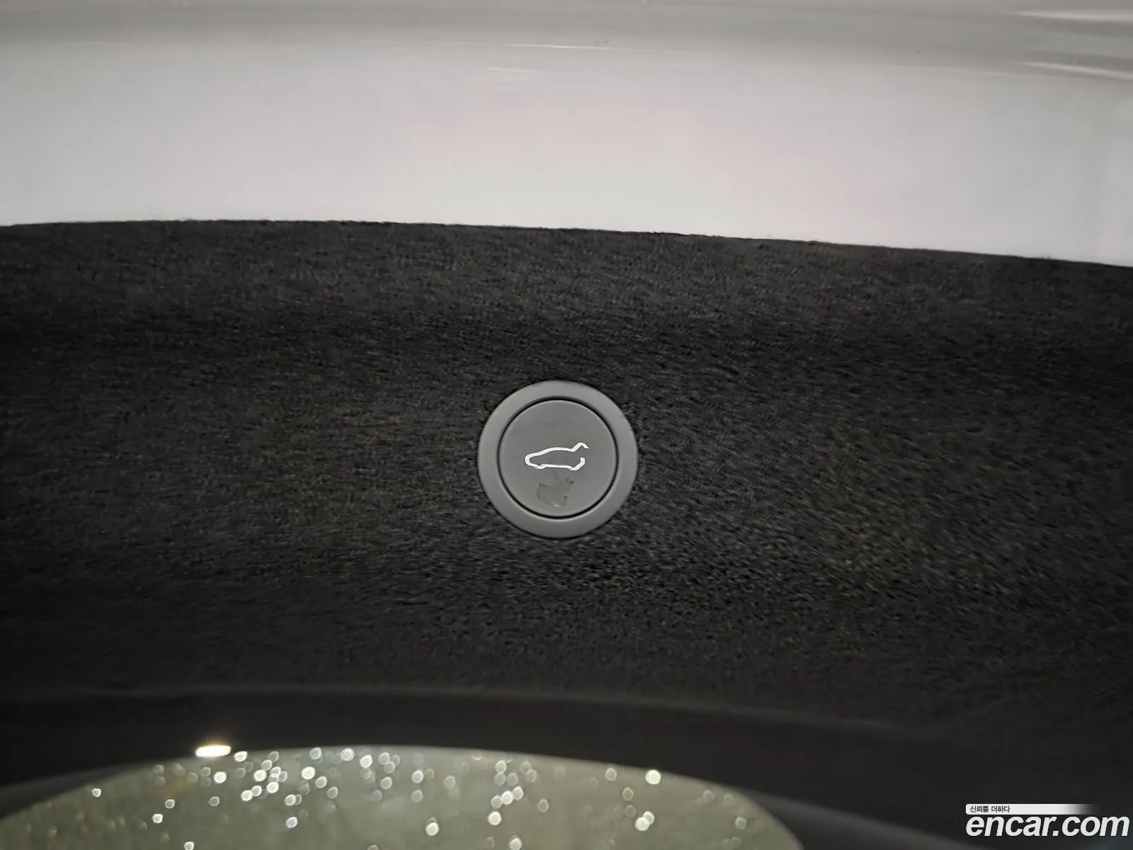 Tesla Model Y 2026 — 3