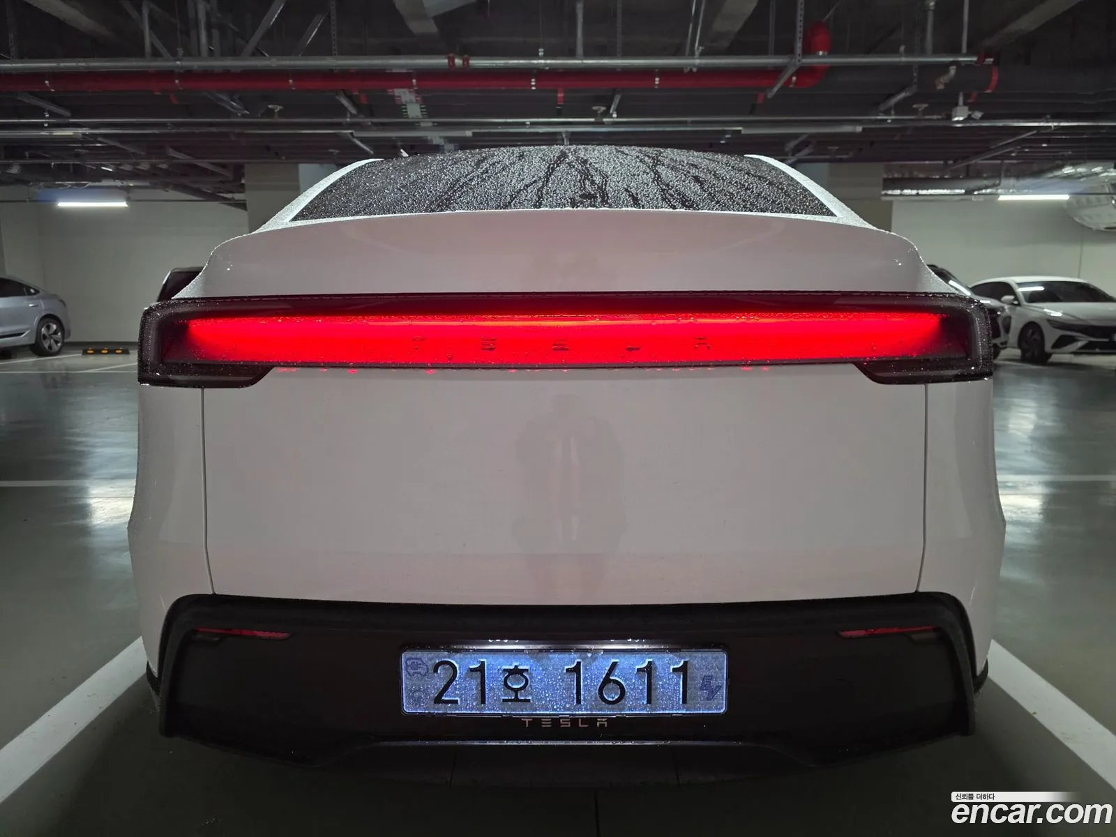 Tesla Model Y 2026 — 9