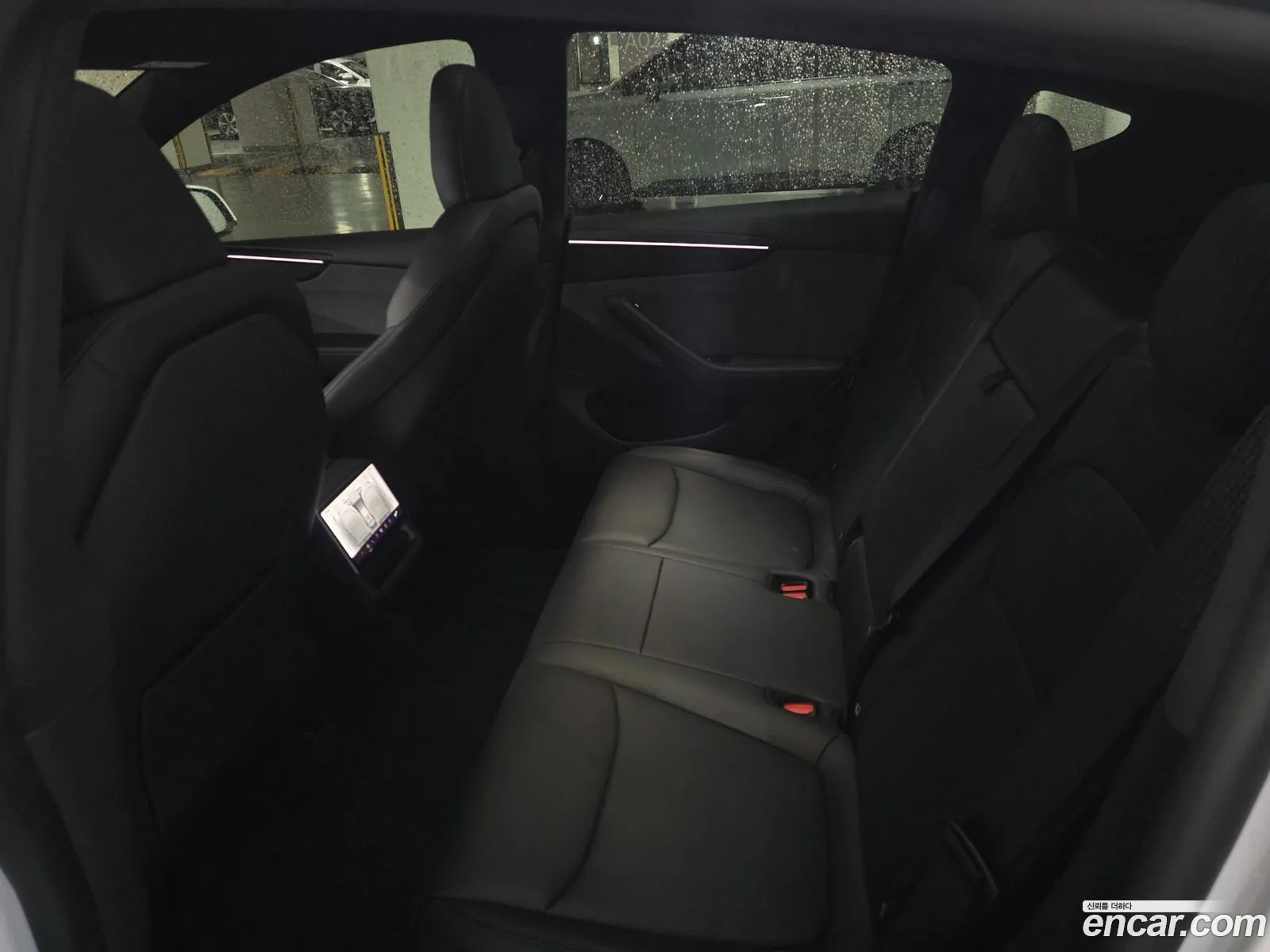 Tesla Model Y 2026 — 6