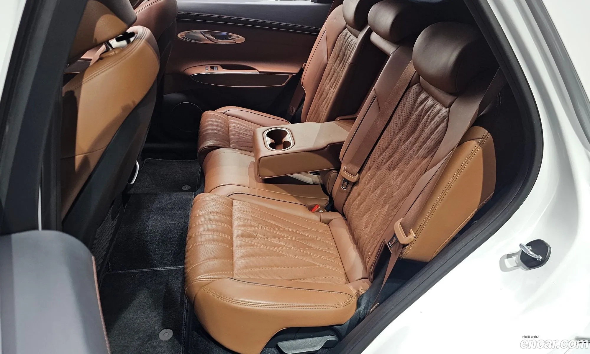 Genesis GV70 2022 — 15