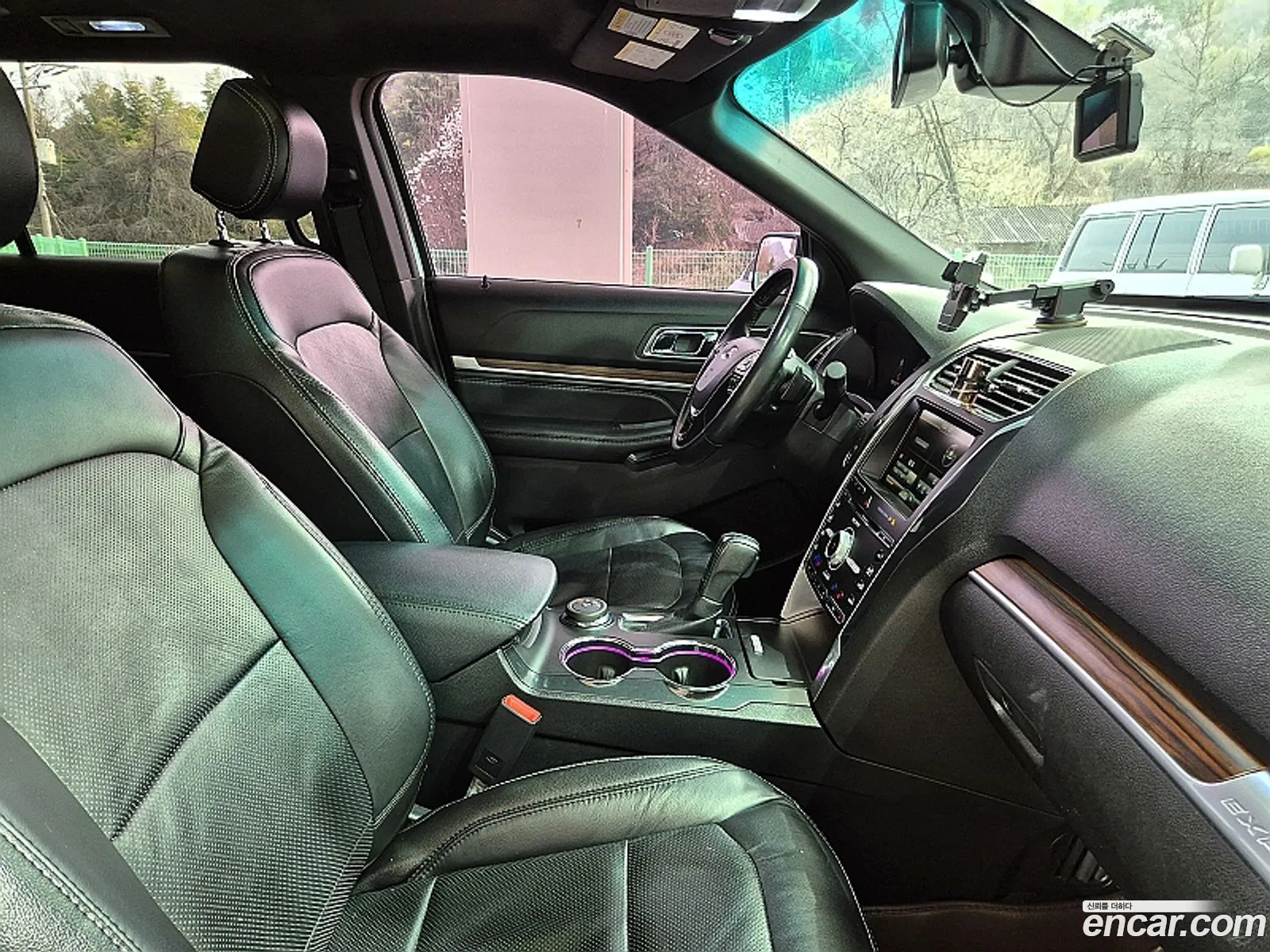 Ford Explorer 2016 — 9