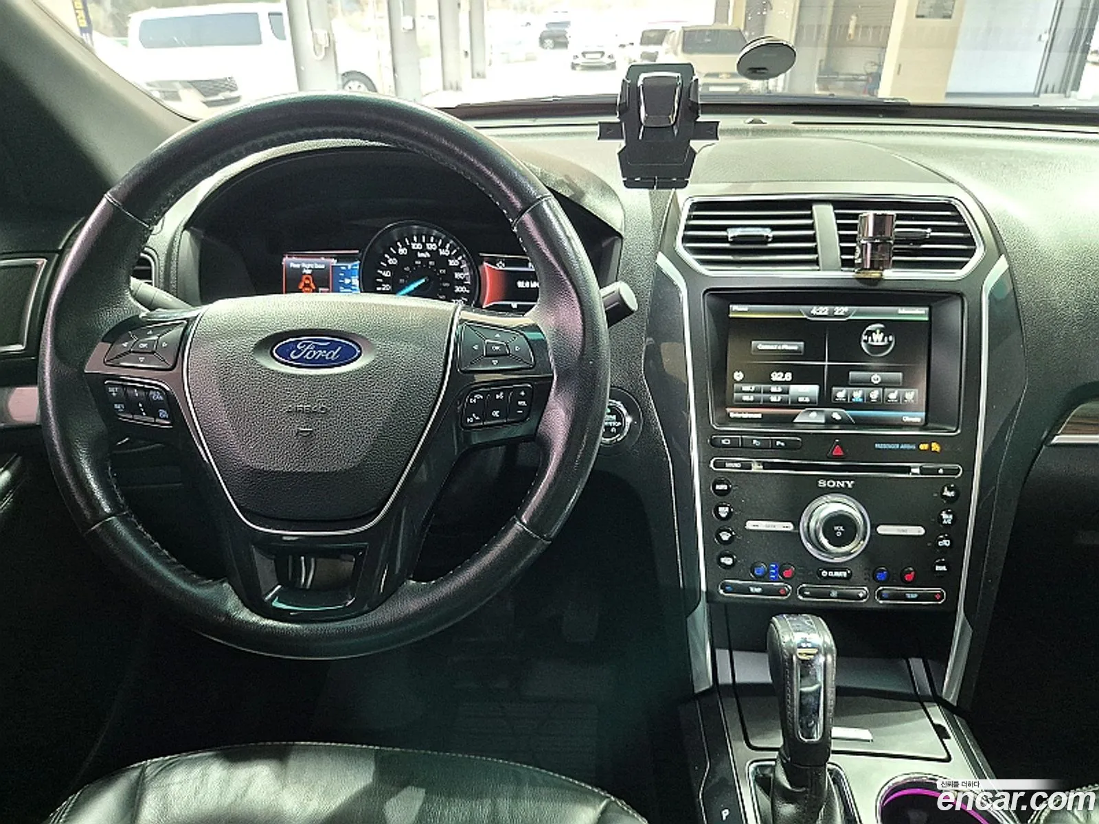 Ford Explorer 2016 — 3