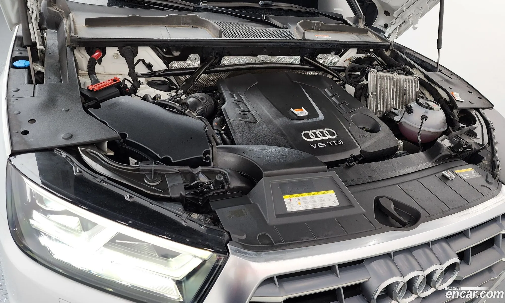 Audi Q5 2020 WAUZZZFY — 15