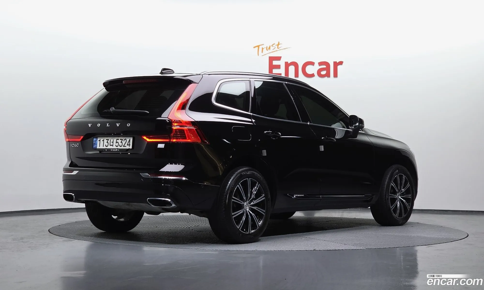 Volvo XC60 2021 — 19