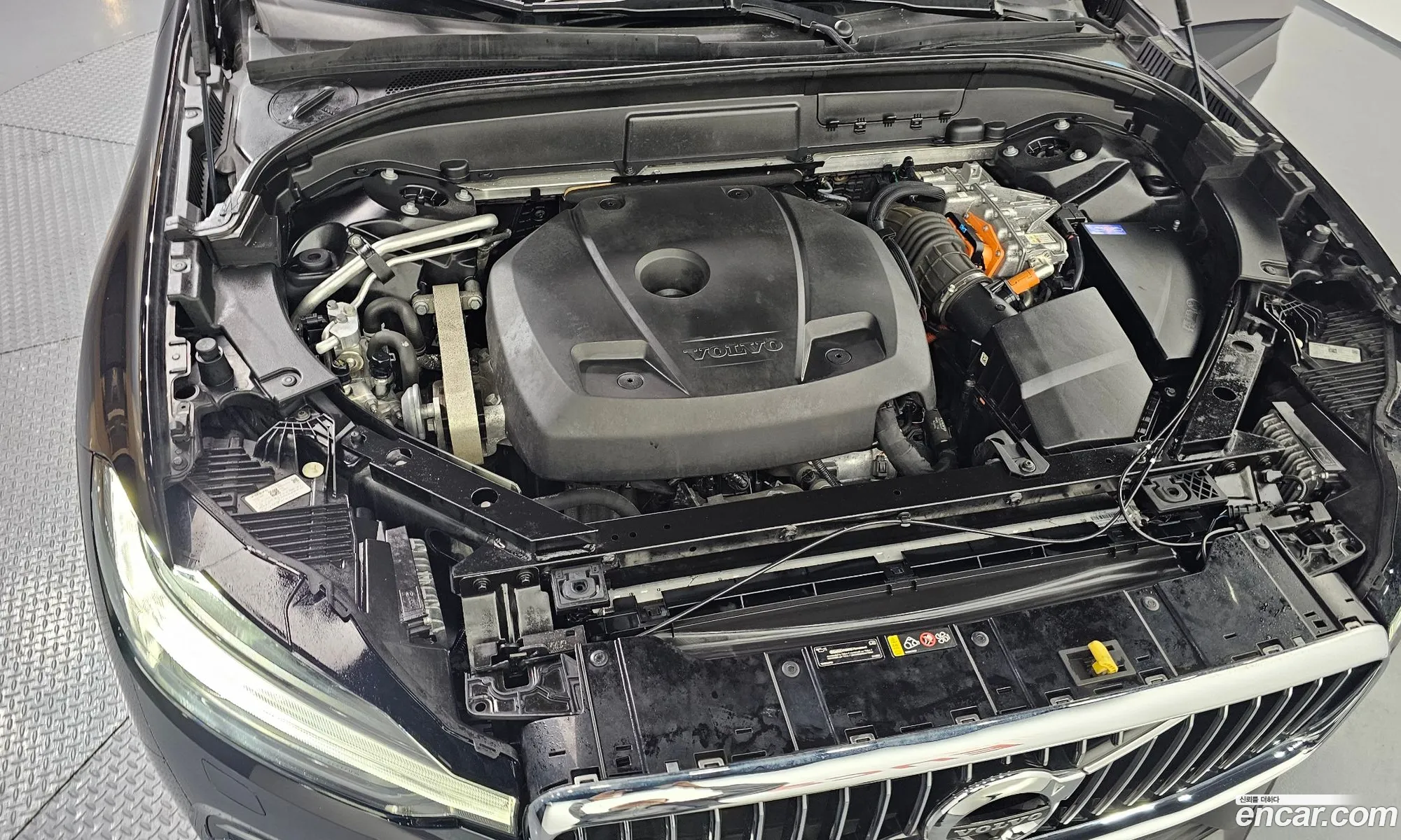 Volvo XC60 2021 — 3