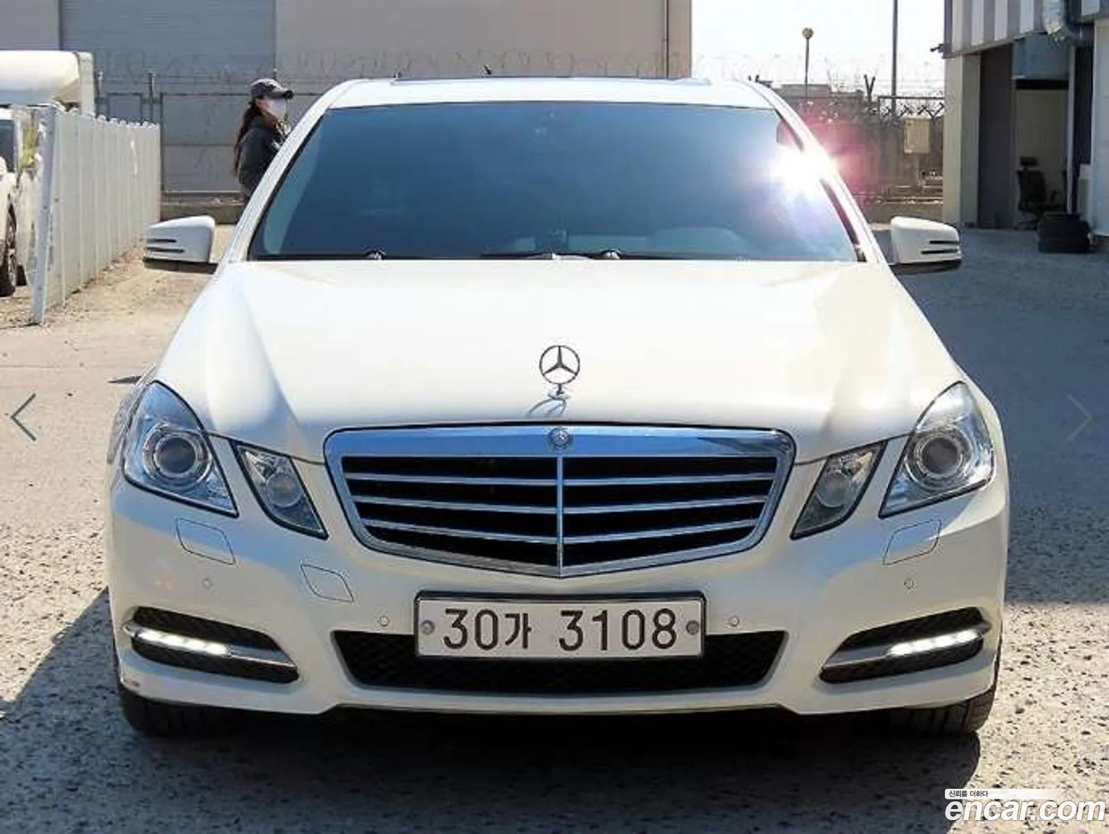 Mercedes-Benz E-Class W212 2011 — 19