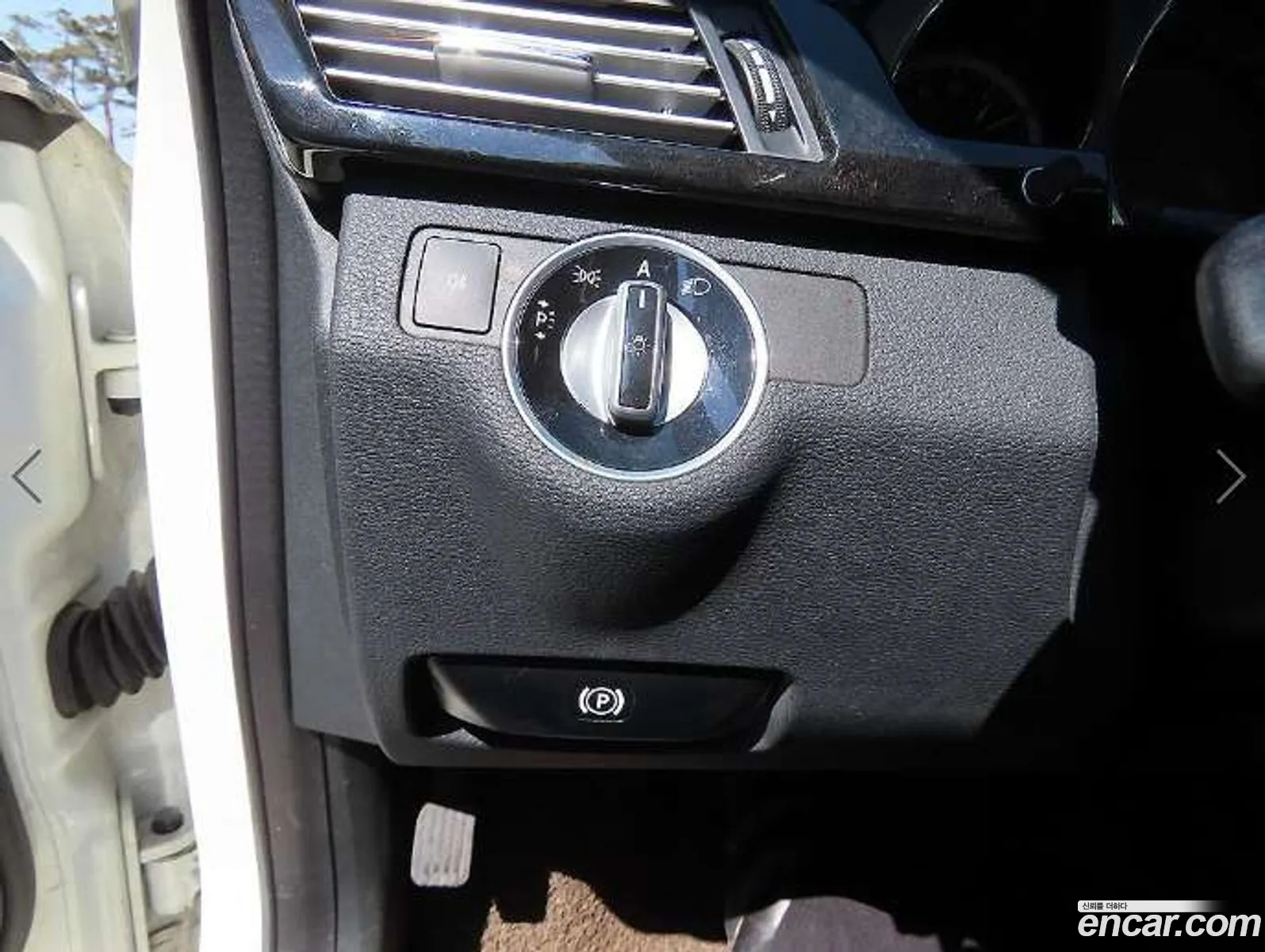Mercedes-Benz E-Class W212 2011 — 16