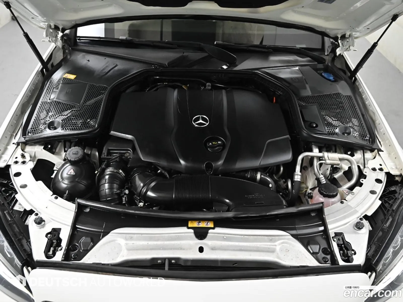 Mercedes-Benz C-Class W205 2016 — 8