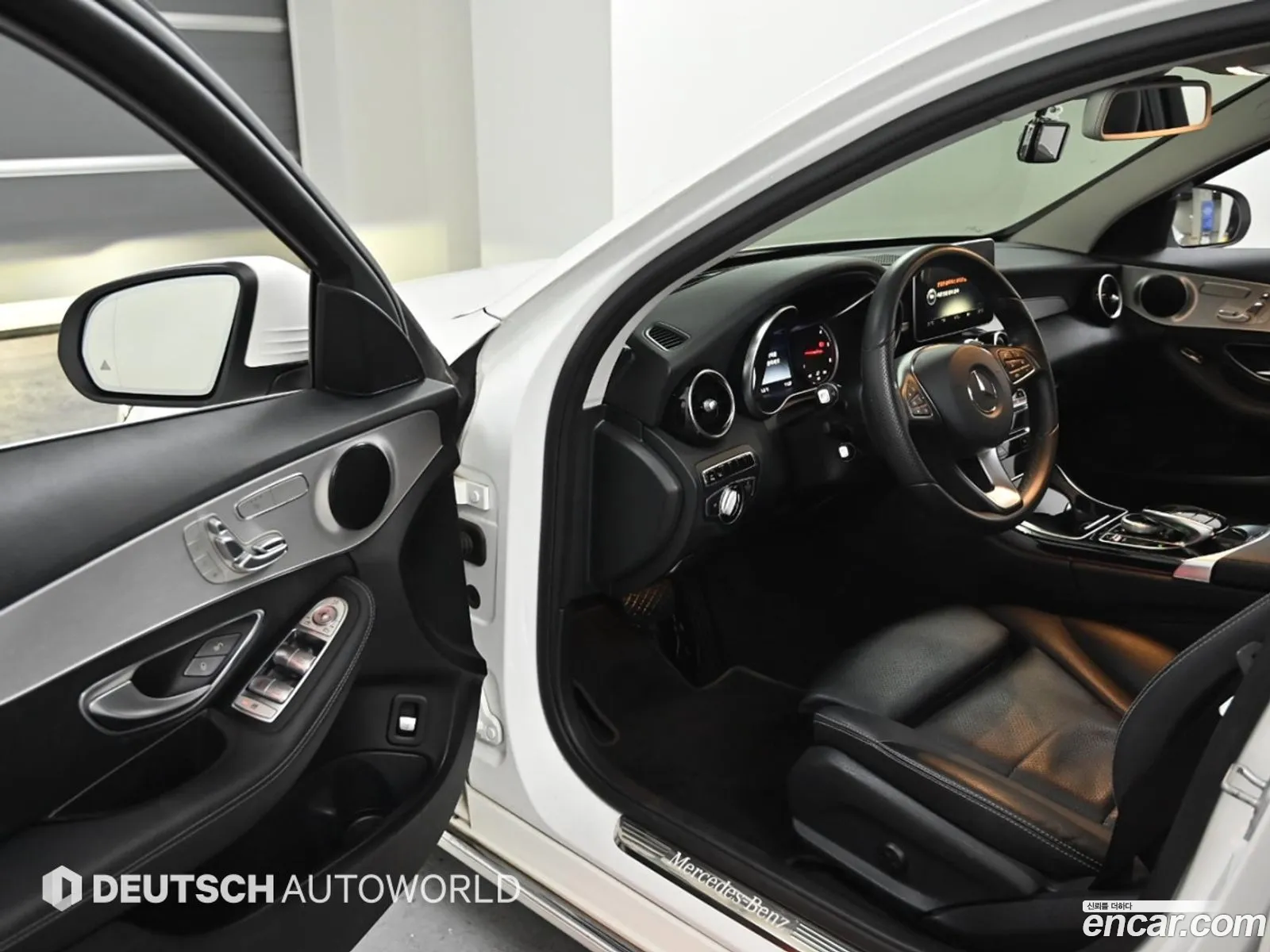 Mercedes-Benz C-Class W205 2016 — 14