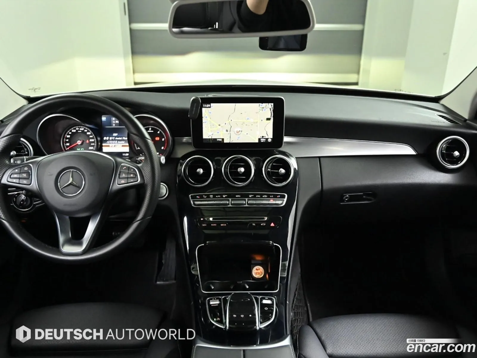 Mercedes-Benz C-Class W205 2016 — 17