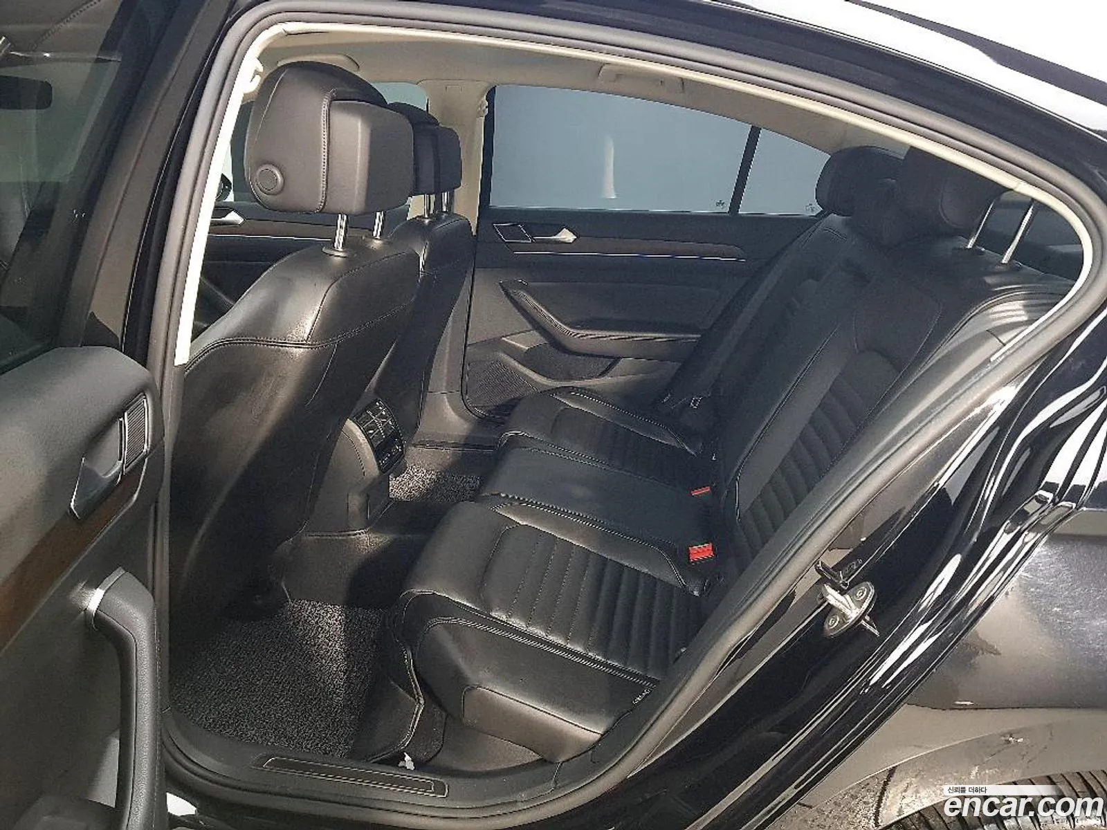 Volkswagen Passat GT 2018 — 13
