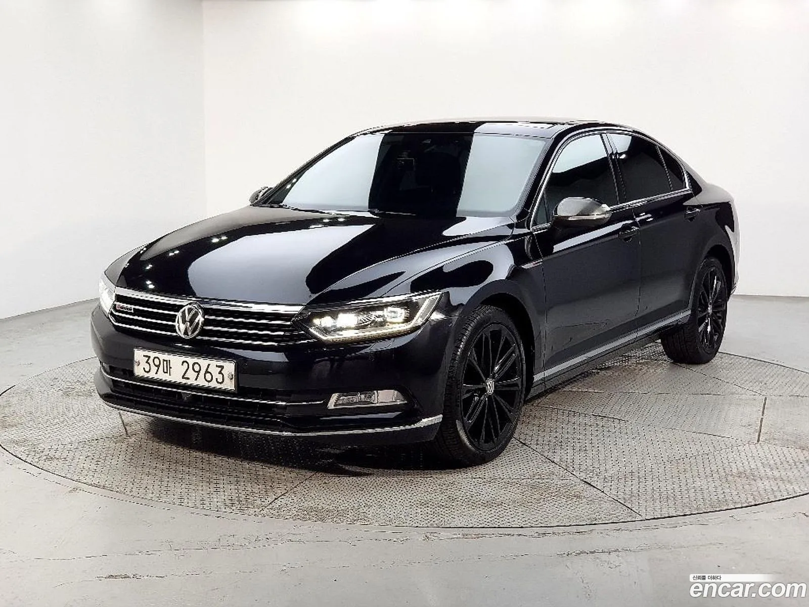 Volkswagen Passat GT 2018 — 18
