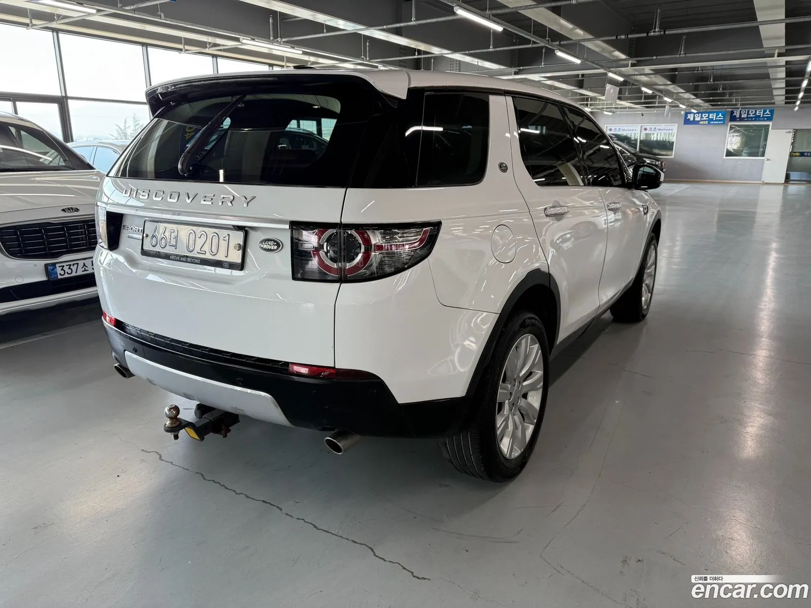 Land Rover Discovery Sport 2015 — 12