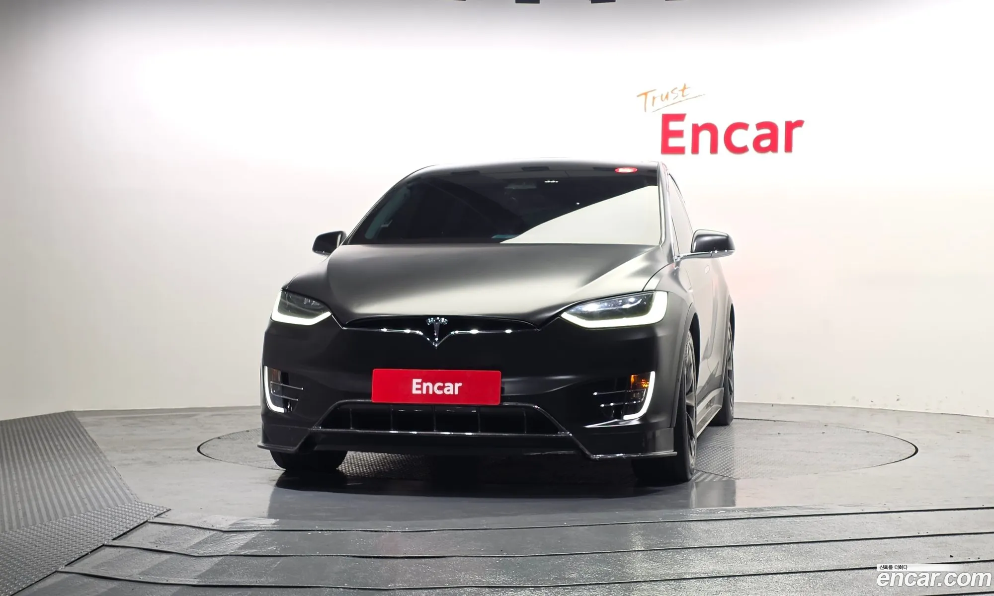 Tesla Model X 2019 5YJXCBE23KF142181 — 8