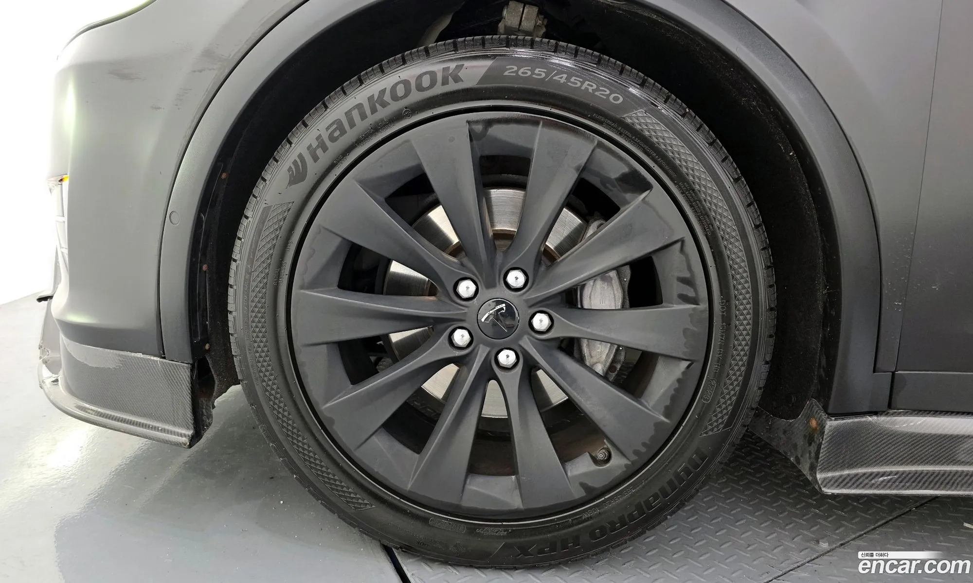 Tesla Model X 2019 5YJXCBE23KF142181 — 11