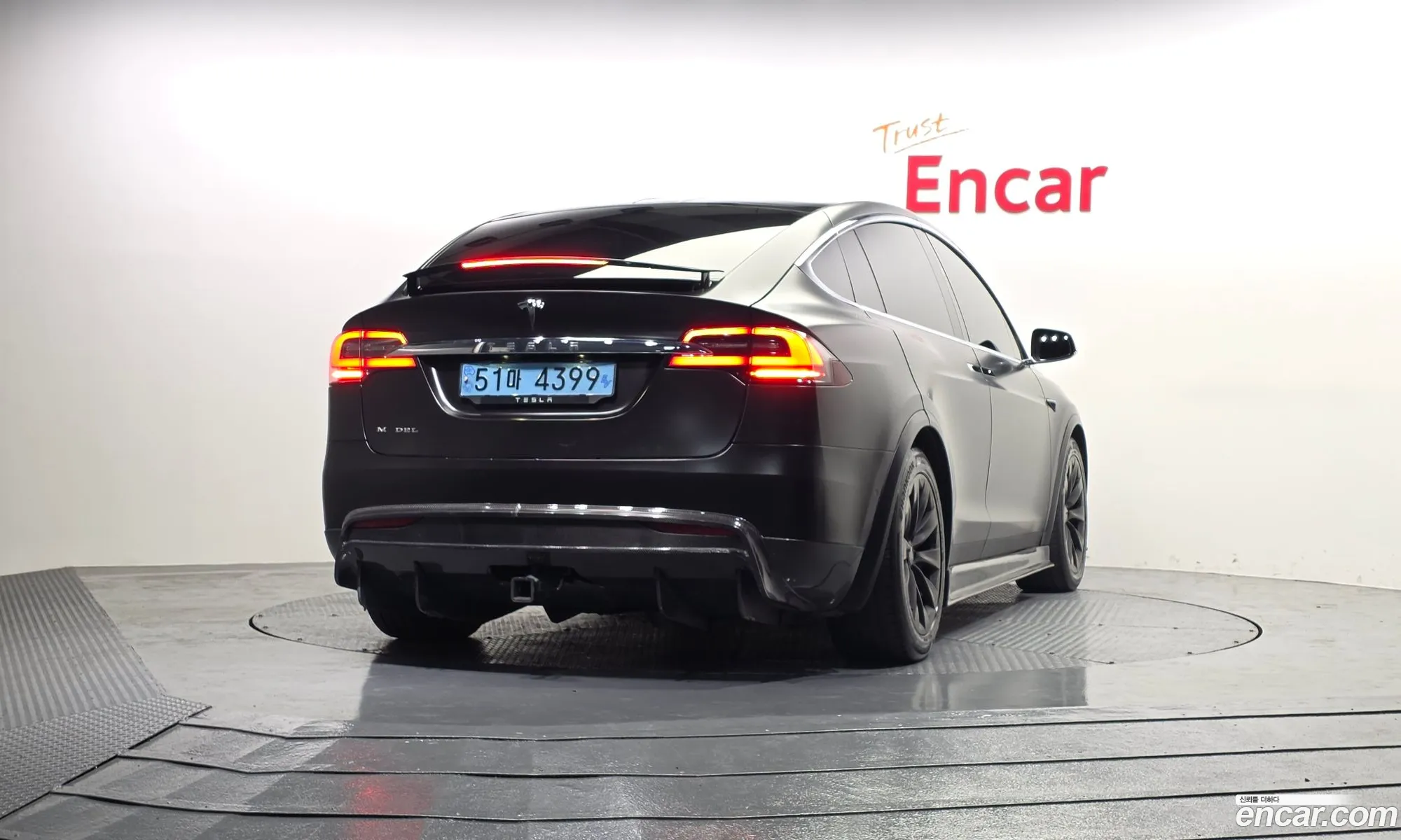 Tesla Model X 2019 5YJXCBE23KF142181 — 17