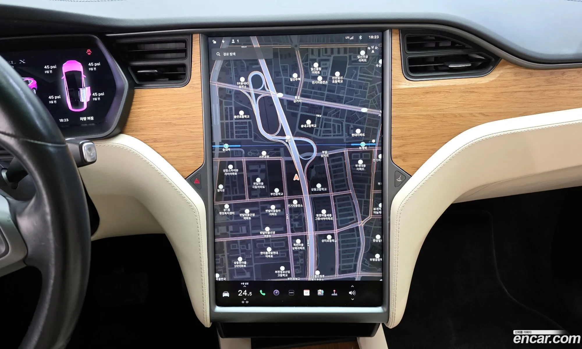 Tesla Model X 2019 5YJXCBE23KF142181 — 15
