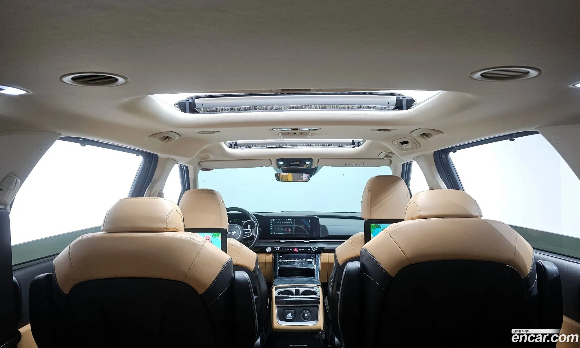 Kia Carnival 2020 — 16