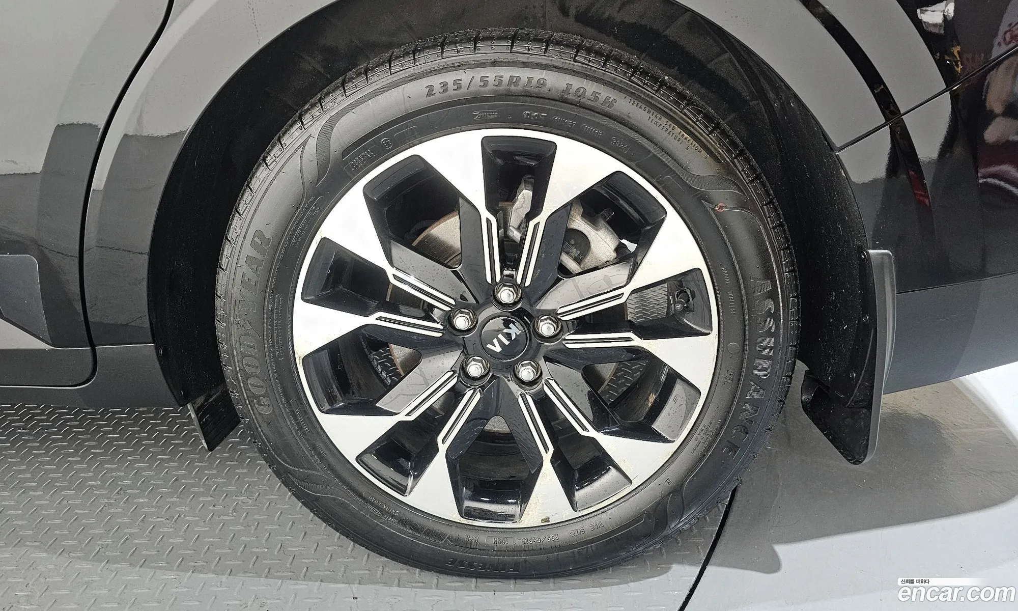Kia Carnival 2020 — 17