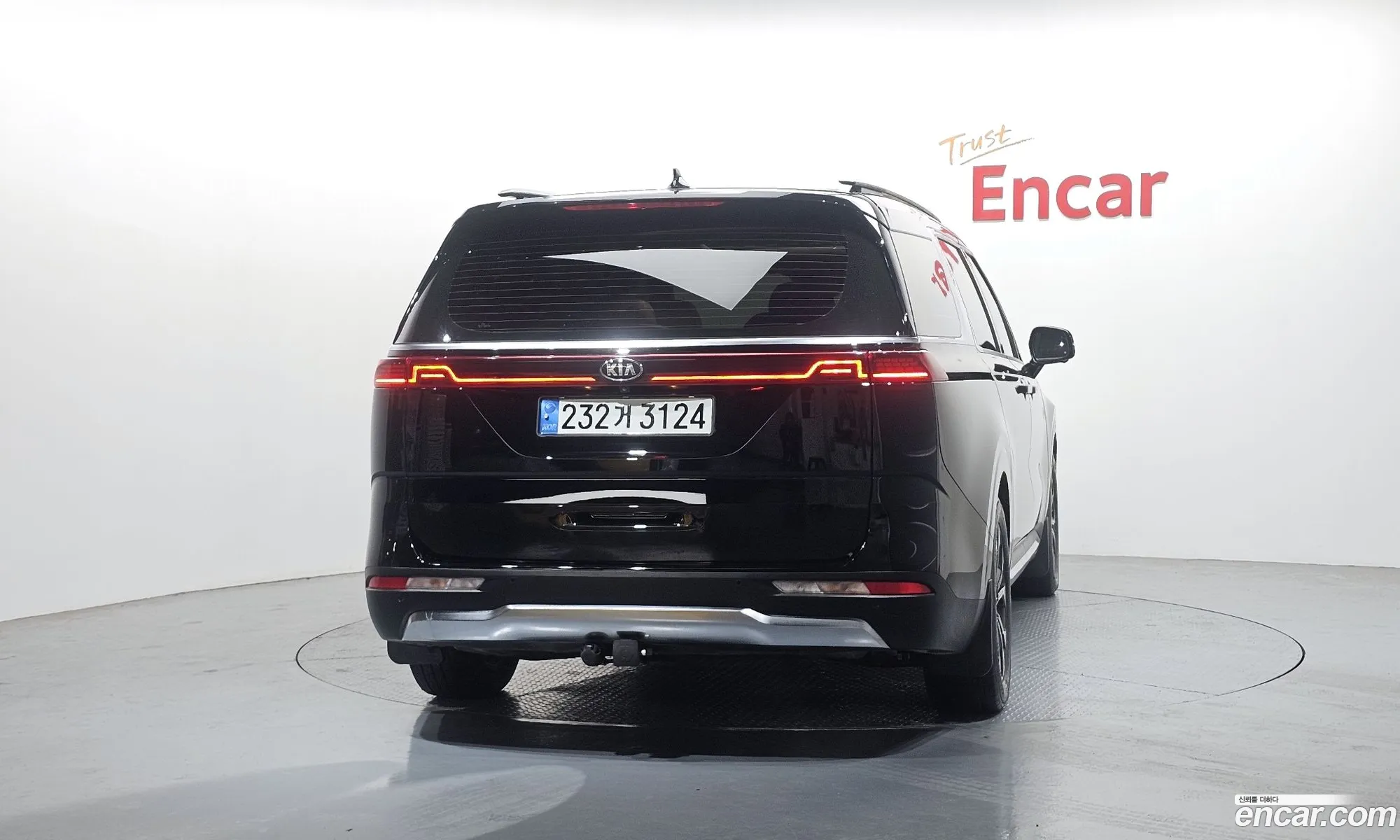 Kia Carnival 2020 — 10