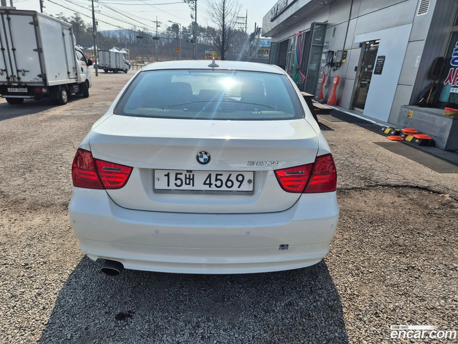 BMW 3 Series 2011 — 2