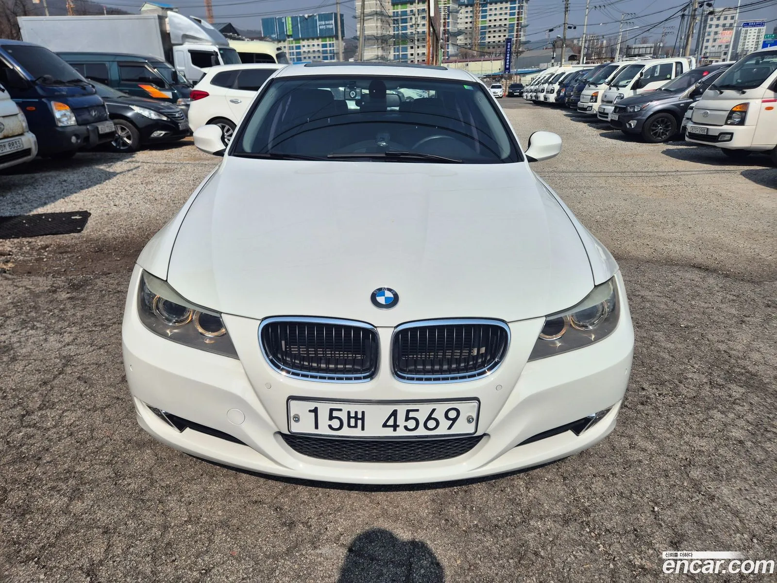 BMW 3 Series 2011 — 17