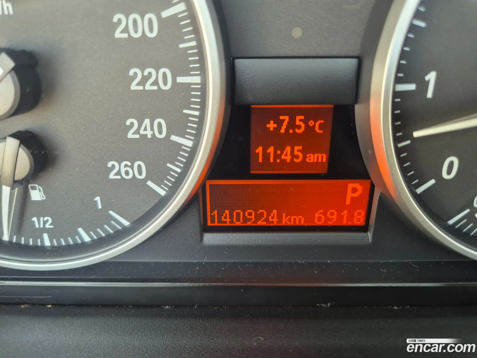 BMW 3 Series 2011 — 12