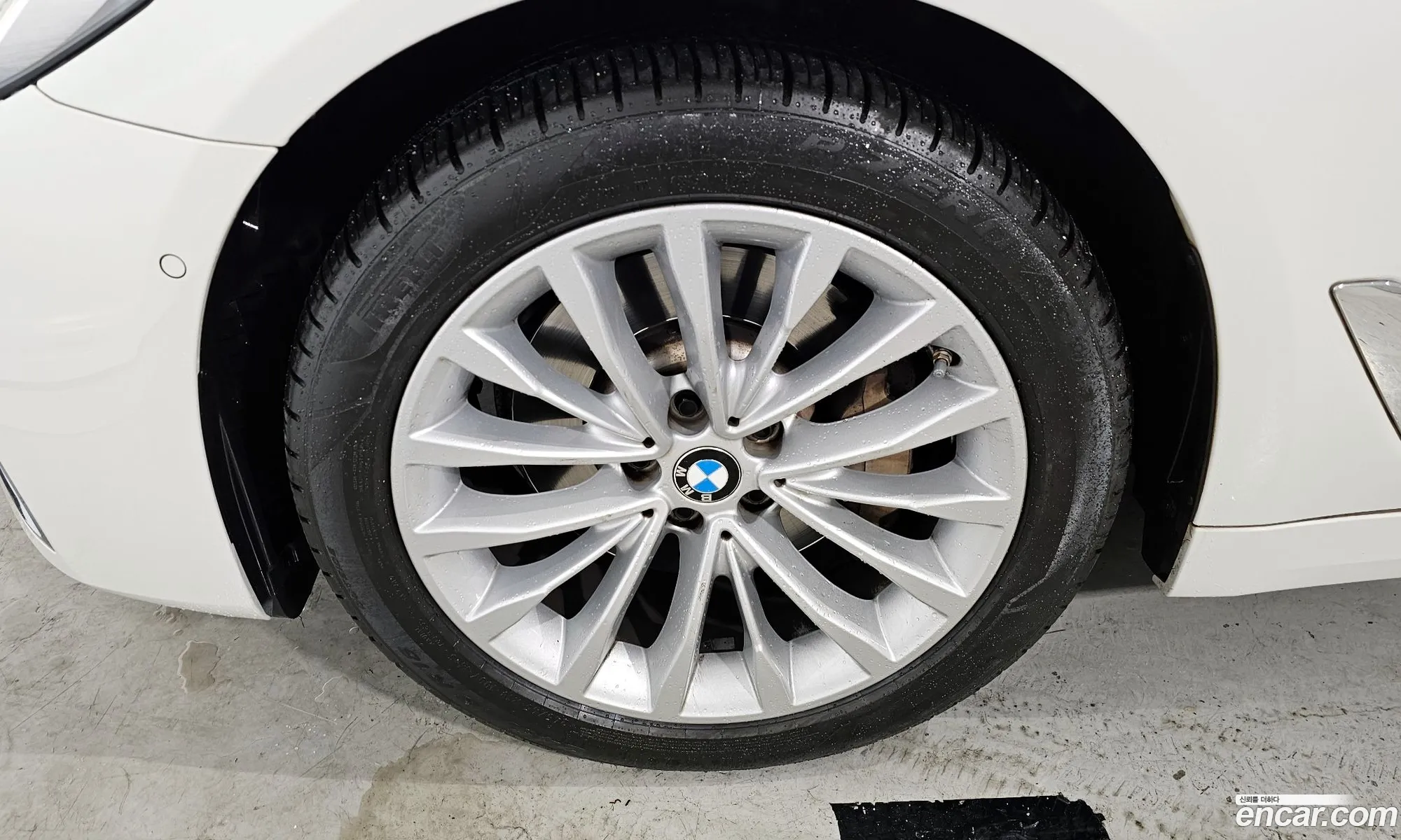 BMW 5 Series 2022 — 13