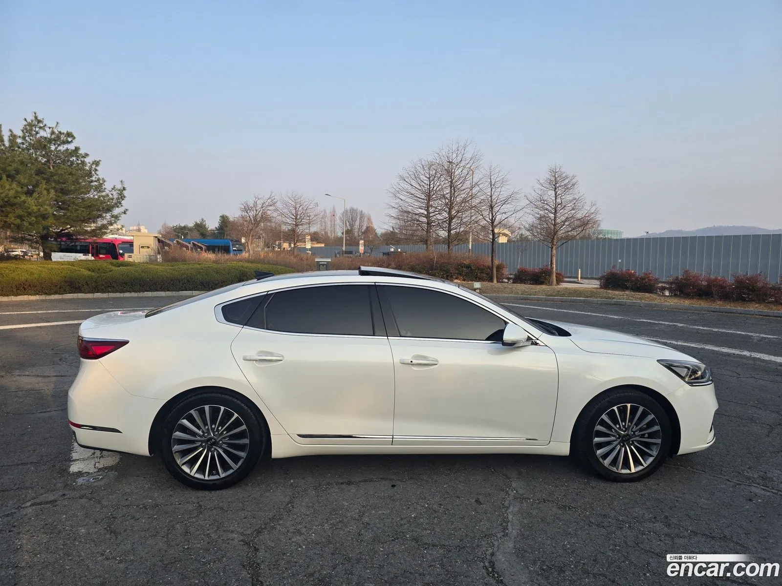 Kia K7 2019 — 5
