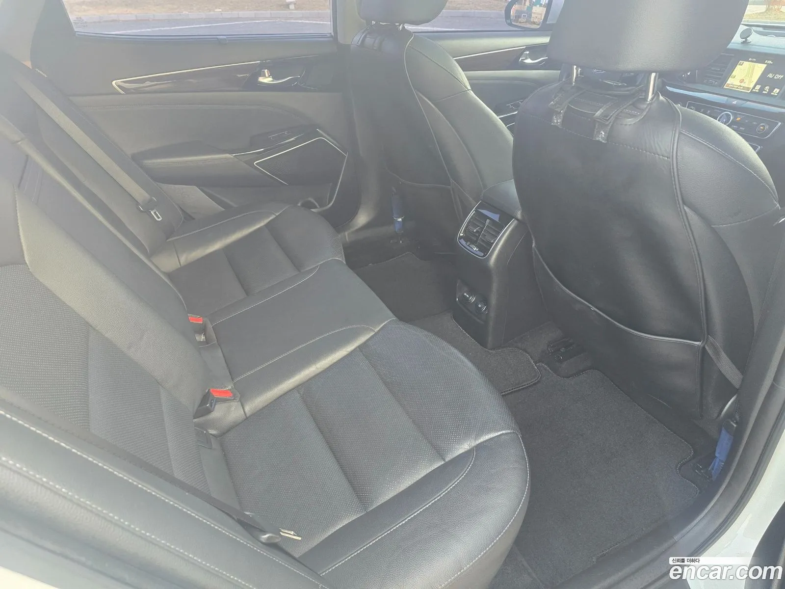 Kia K7 2019 — 20