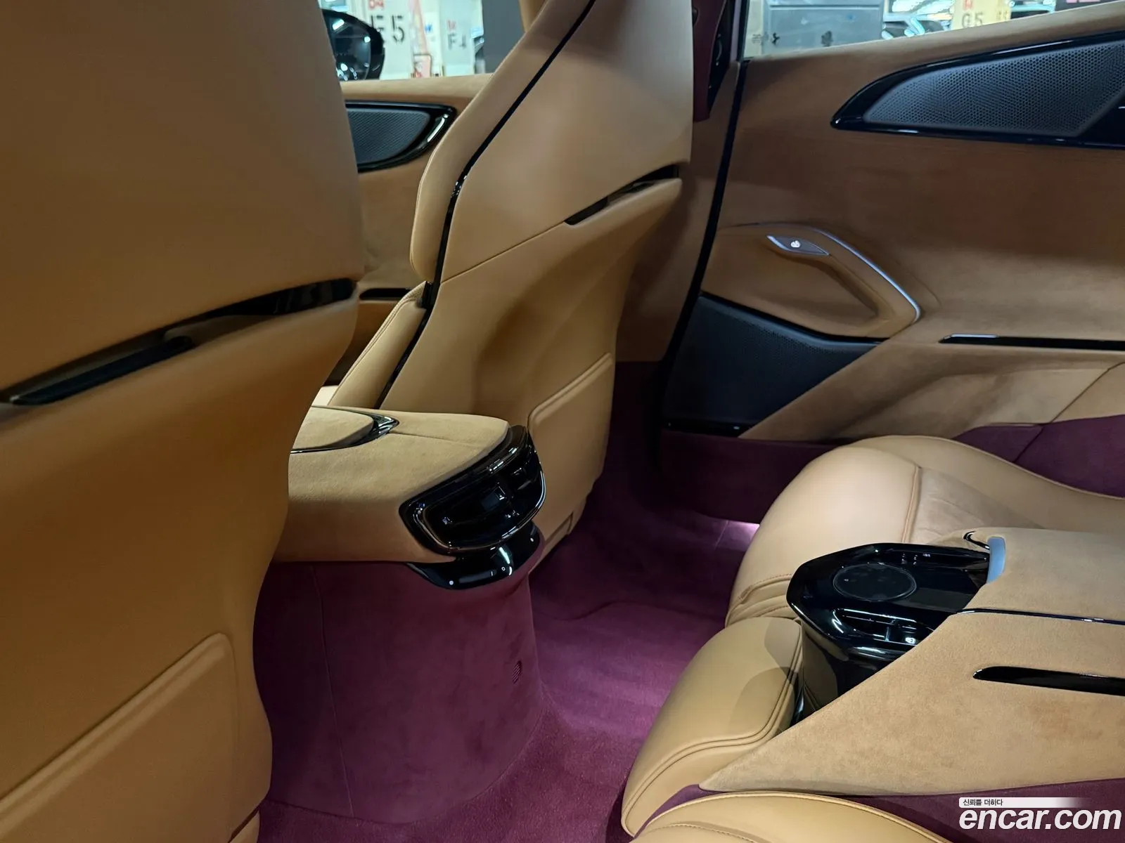 Ferrari Purosangue 2025 — 7
