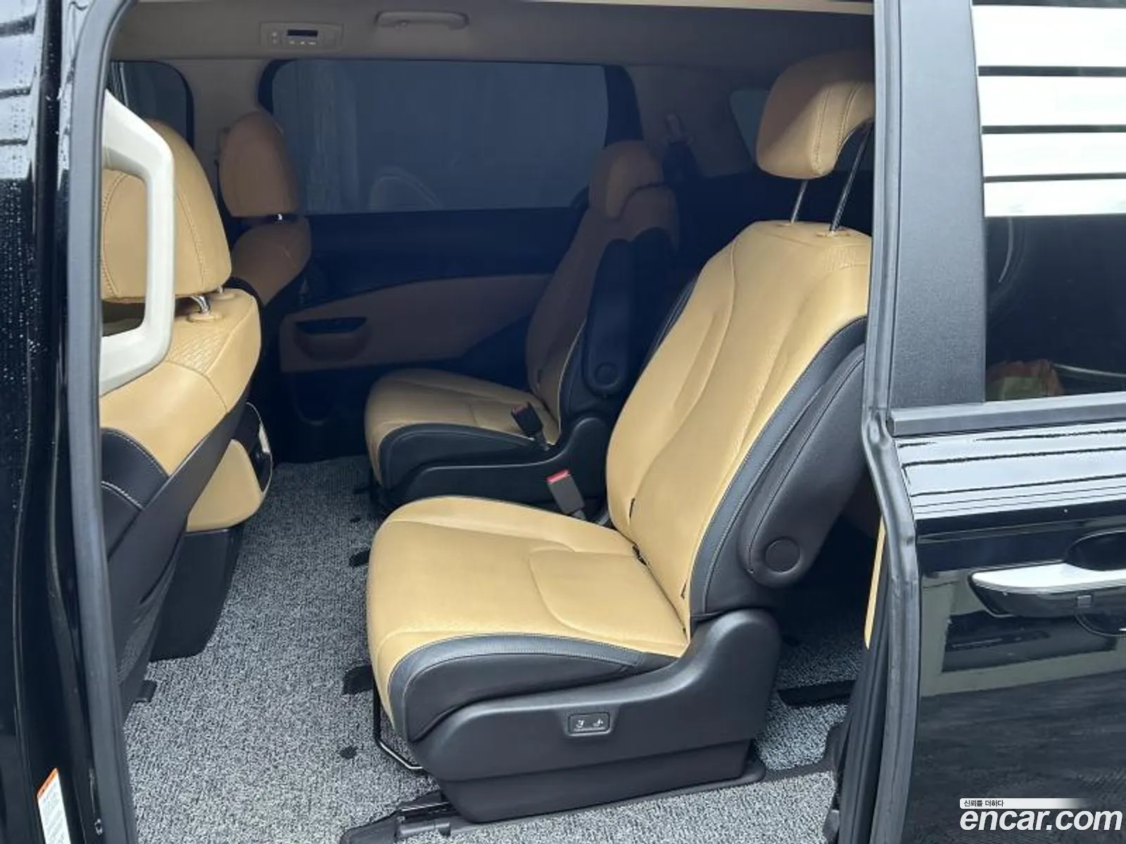 Kia Carnival 2022 — 11