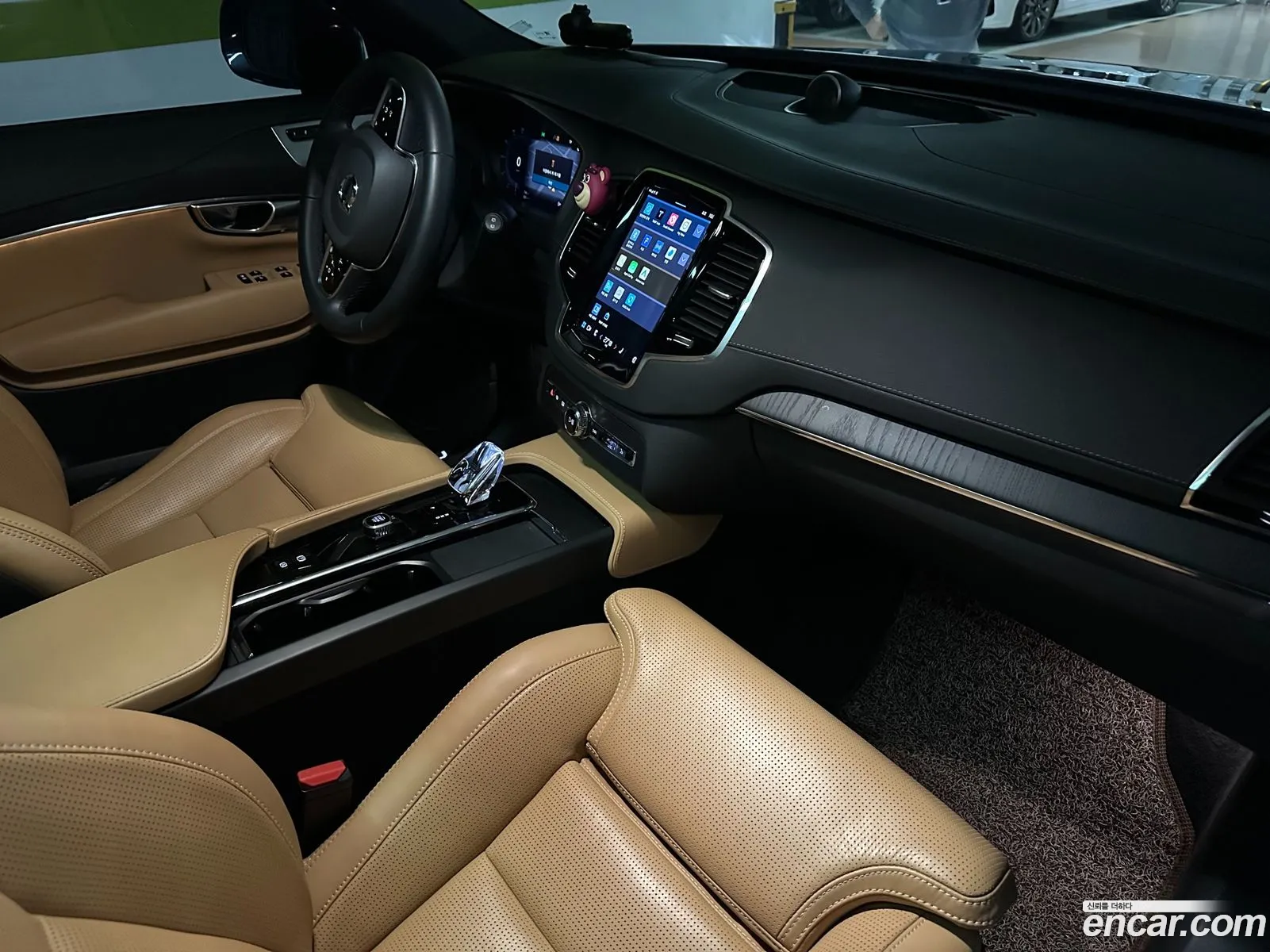 Volvo XC90 2023 — 18