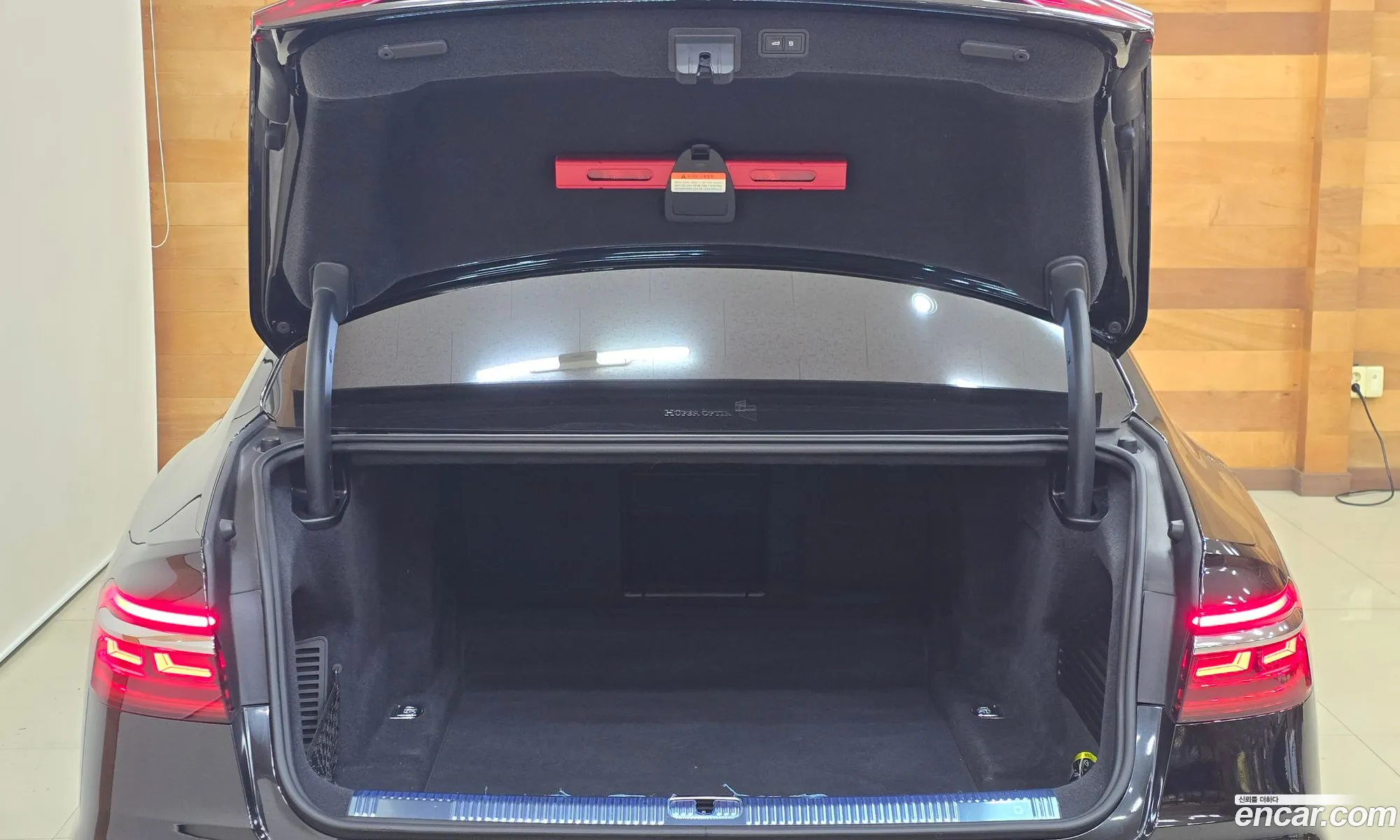 Audi A8 2020 — 13
