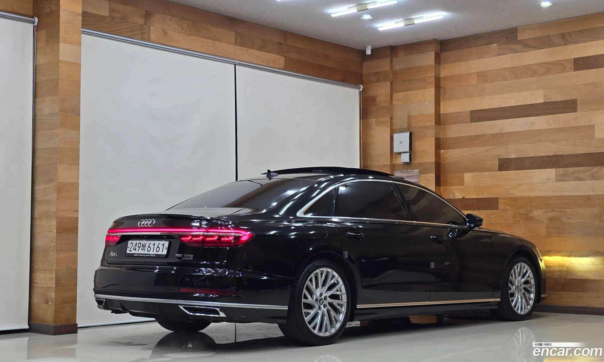 Audi A8 2020 — 14