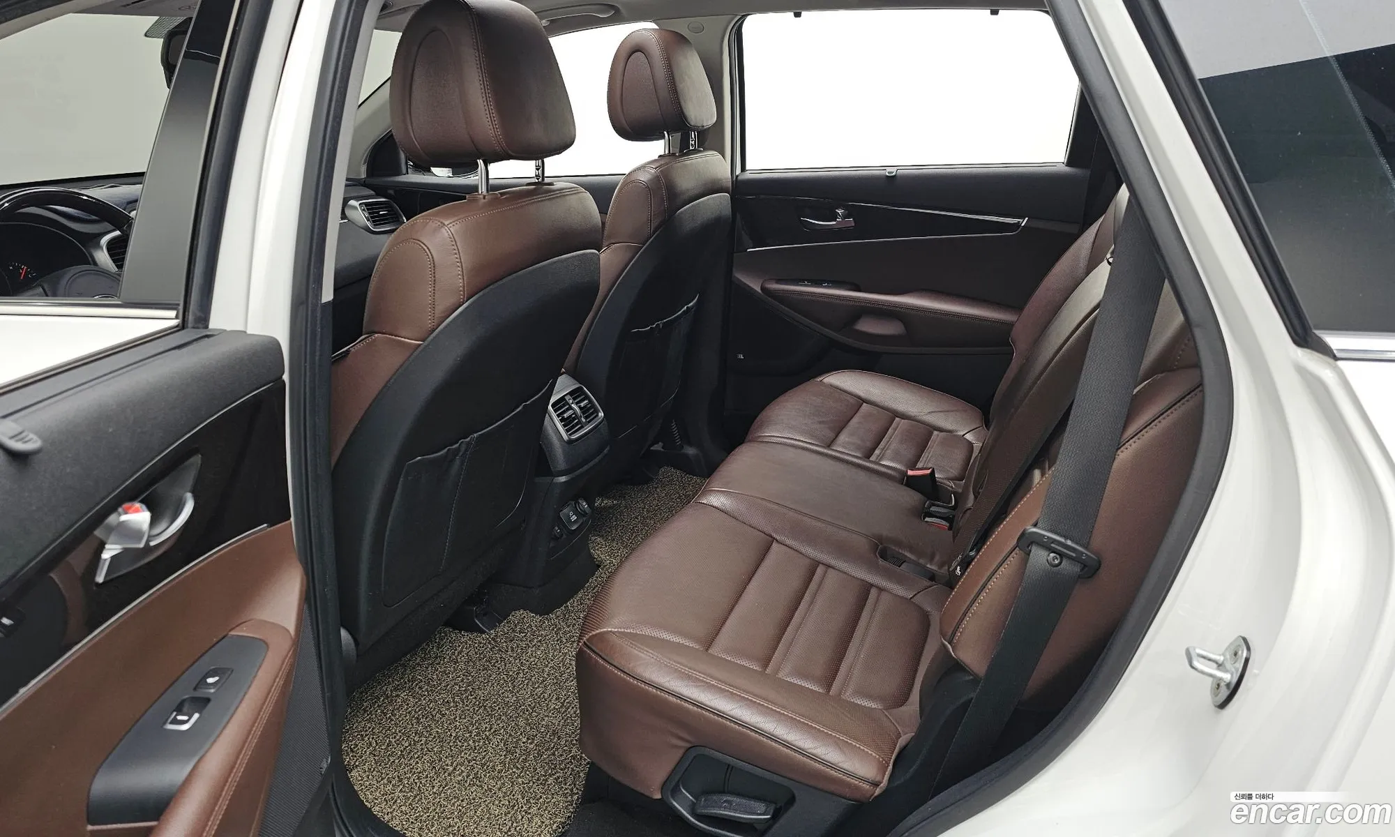 Kia Sorento 2016 — 16