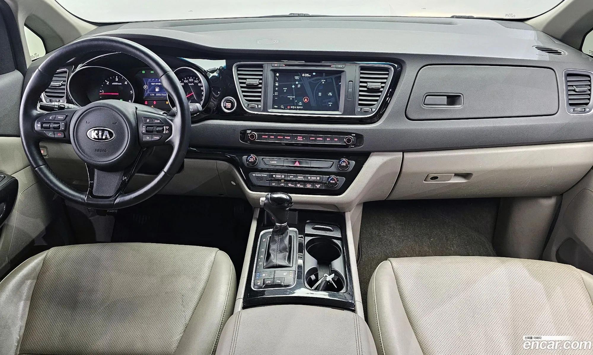 Kia Carnival 2014 — 7