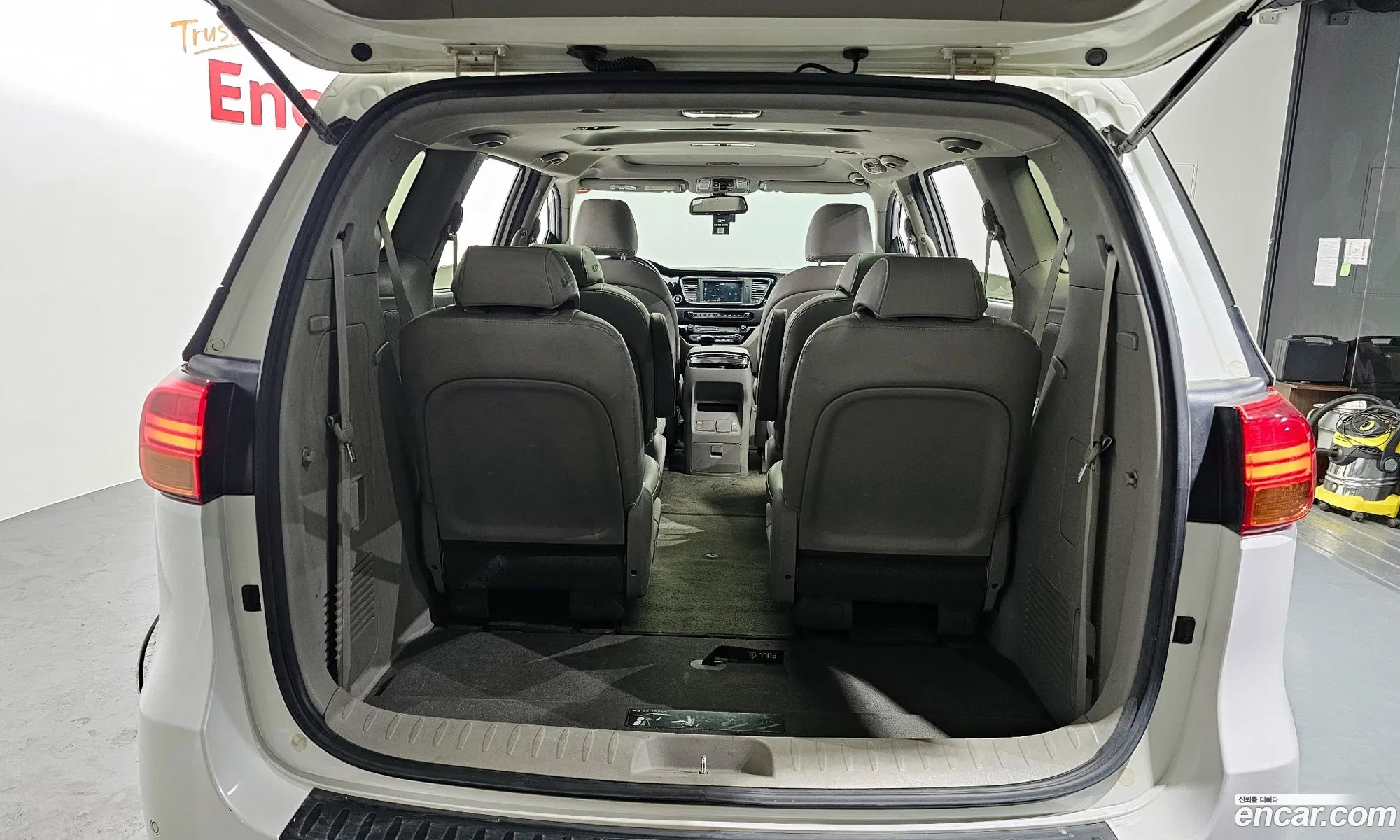 Kia Carnival 2014 — 19