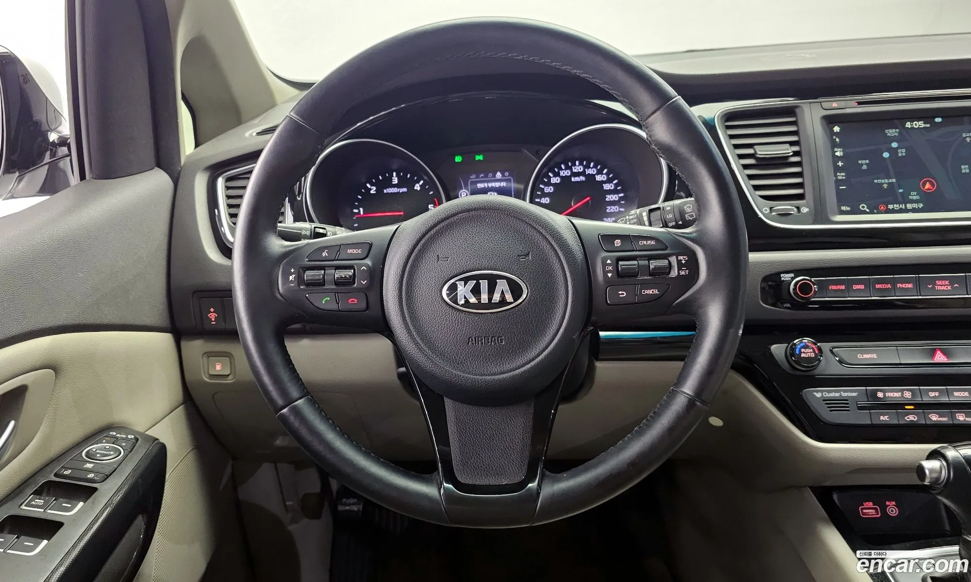 Kia Carnival 2014 — 2