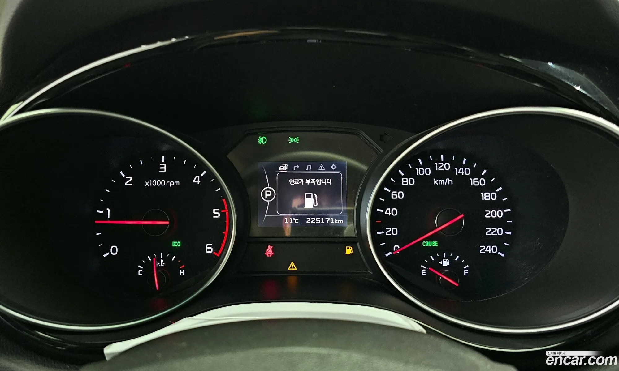 Kia Carnival 2014 — 12