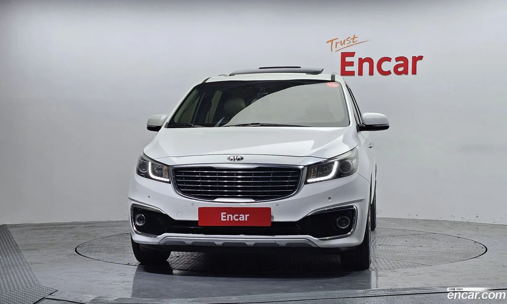Kia Carnival 2014 — 9