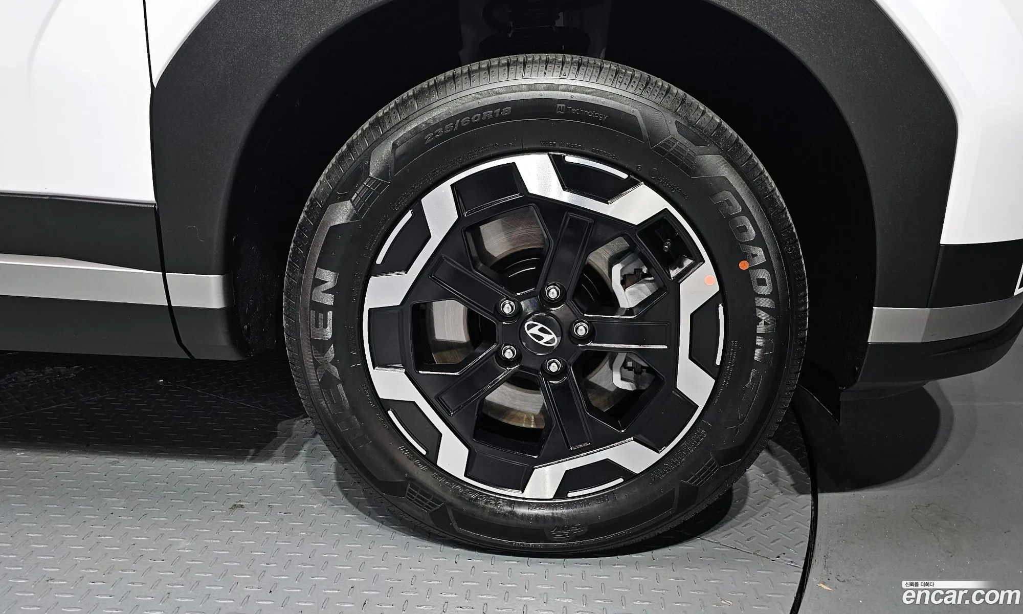 Hyundai Santa Fe 2025 — 16