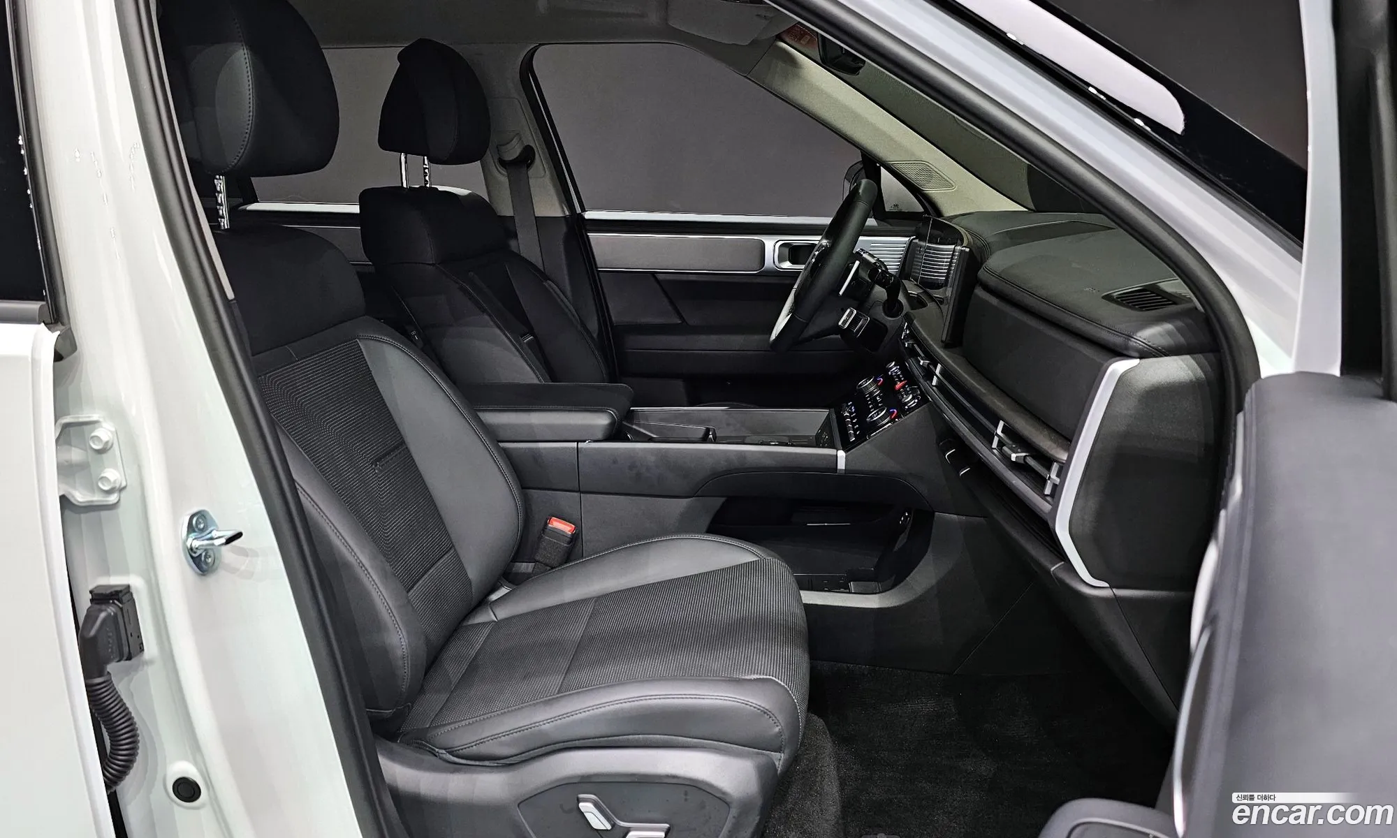 Hyundai Santa Fe 2025 — 7
