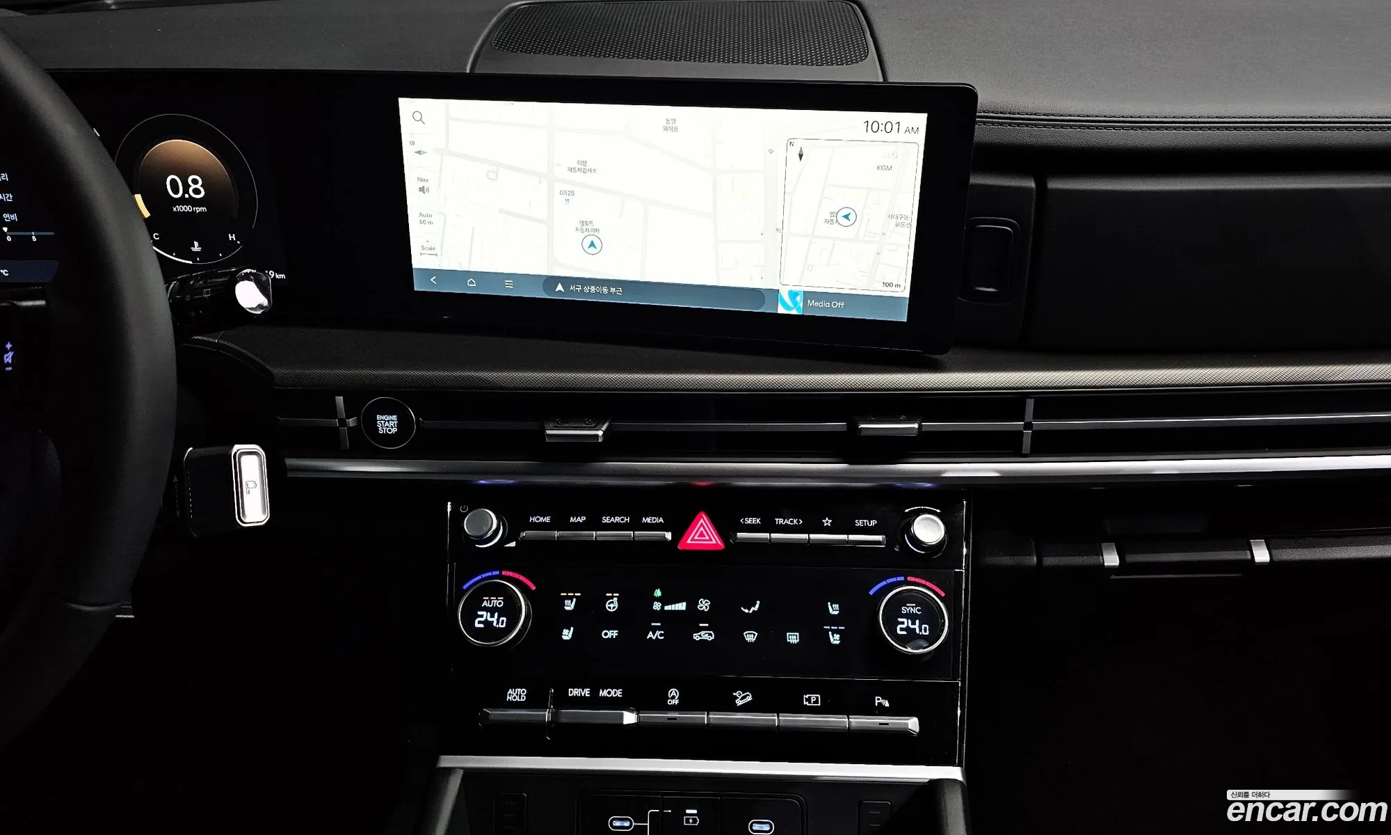 Hyundai Santa Fe 2025 — 10