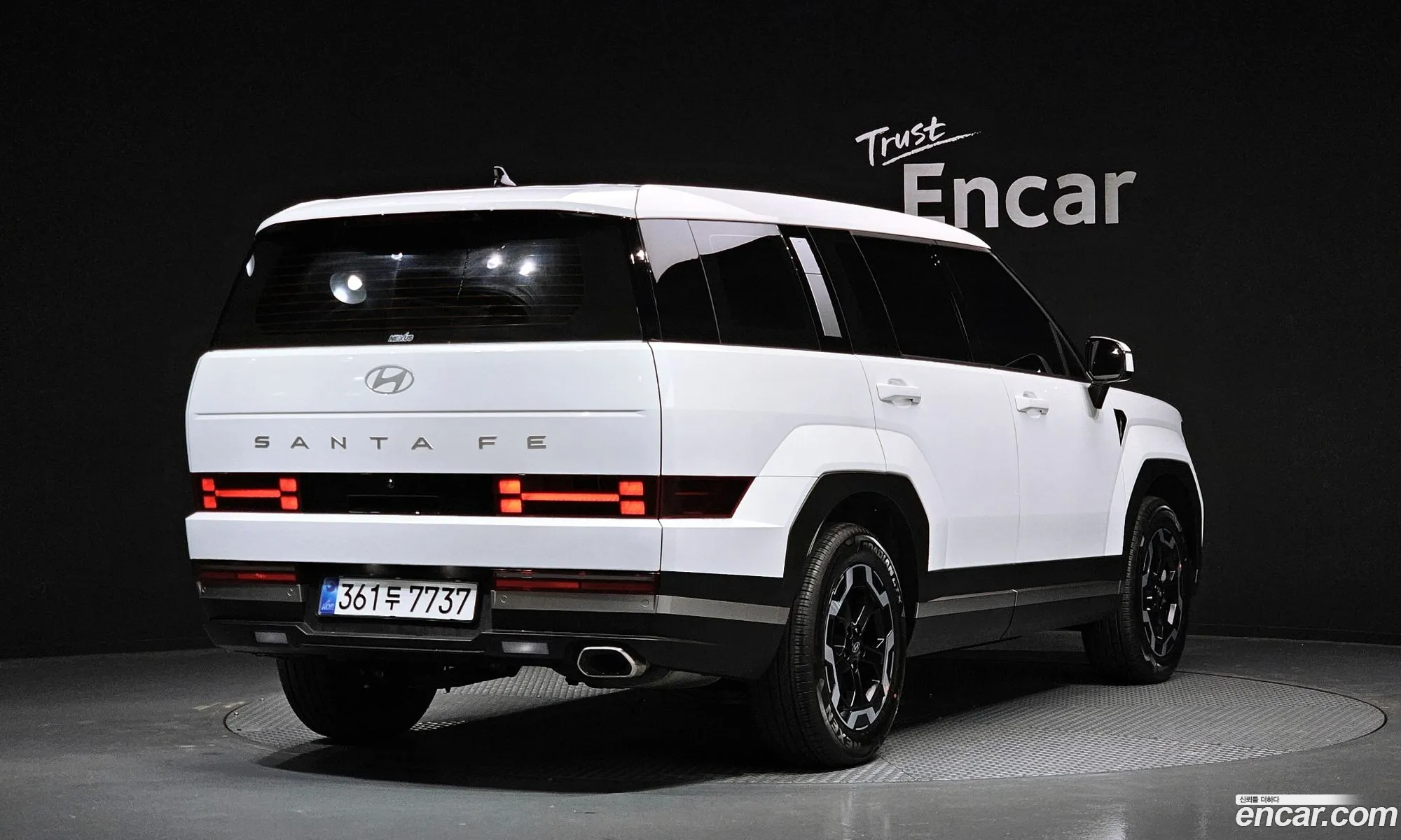 Hyundai Santa Fe 2025 — 20