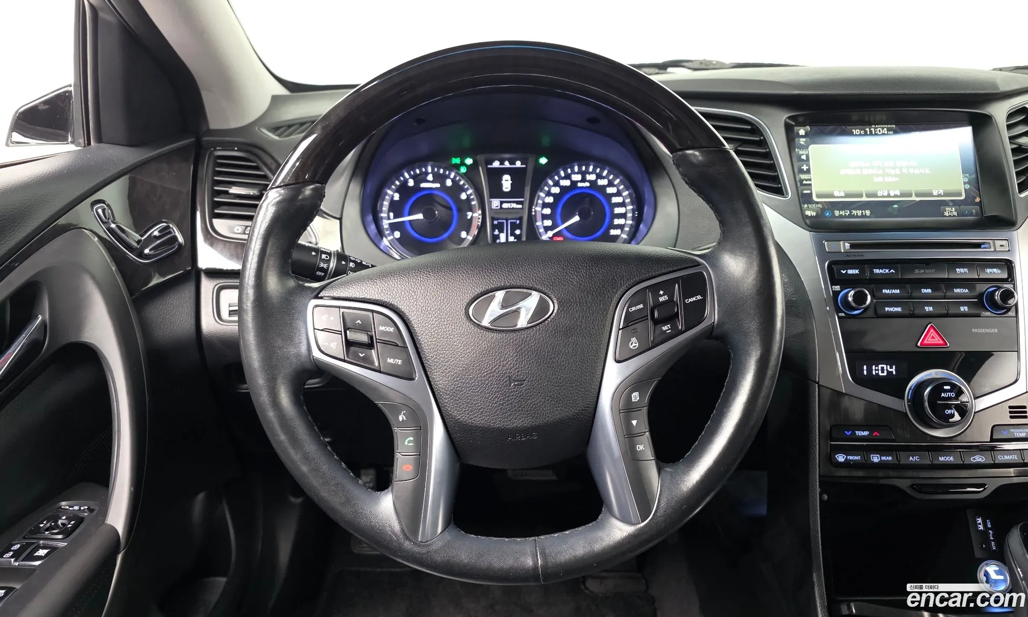 Hyundai Grandeur HG 2015 — 17