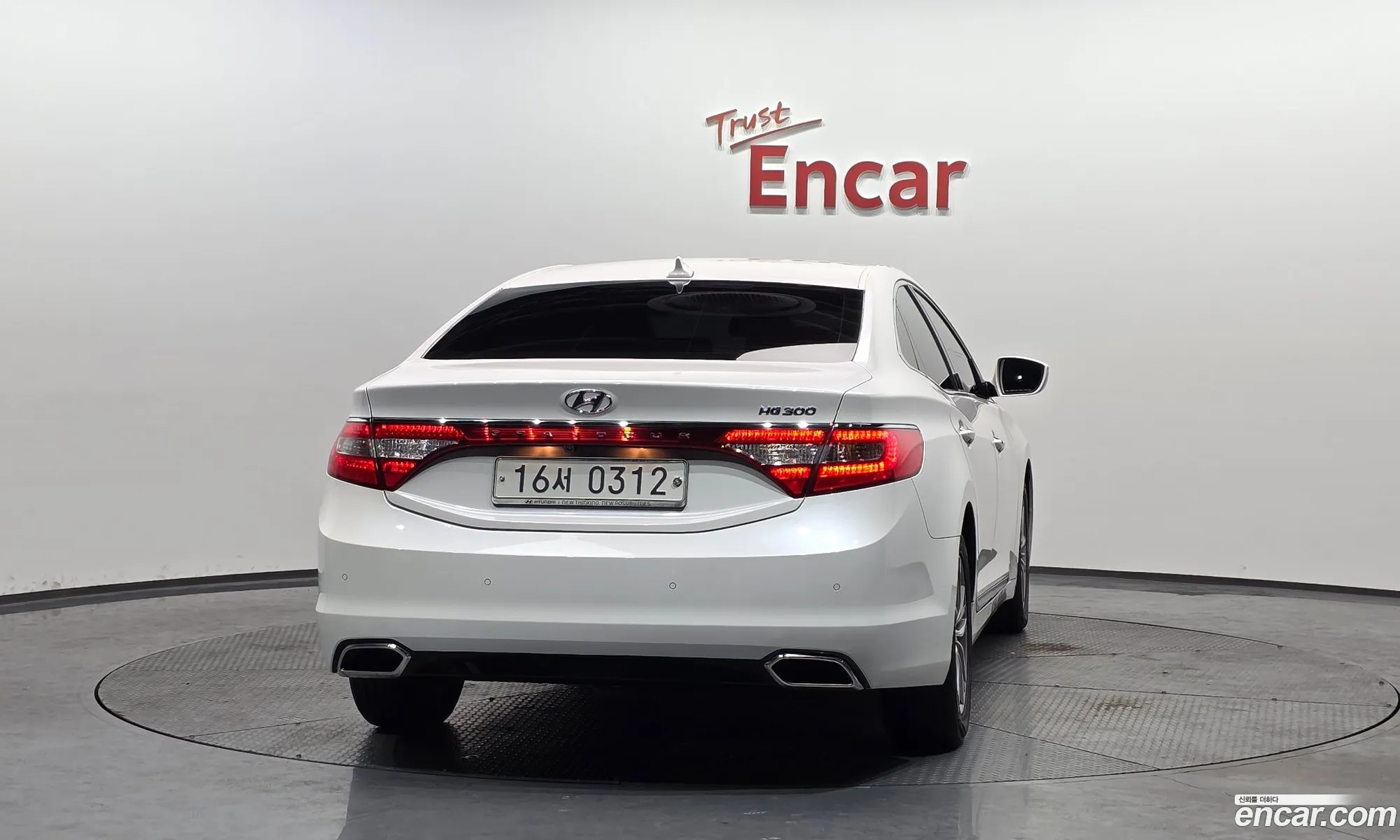 Hyundai Grandeur HG 2015 — 19