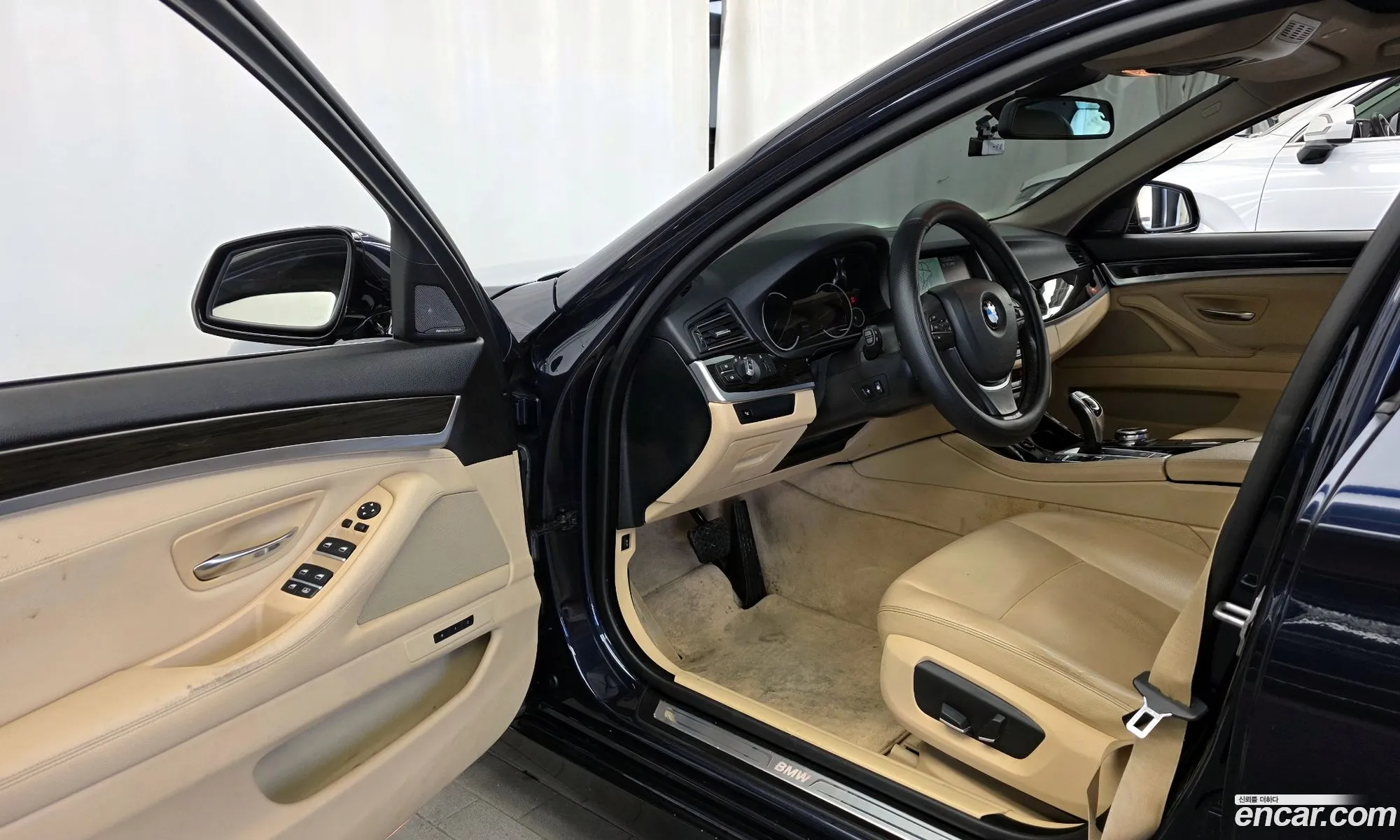BMW 5 Series 2014 WBA5A7106ED815665 — 18